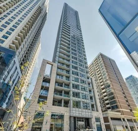 Front of Unit 1004, 21 Balmuto Street