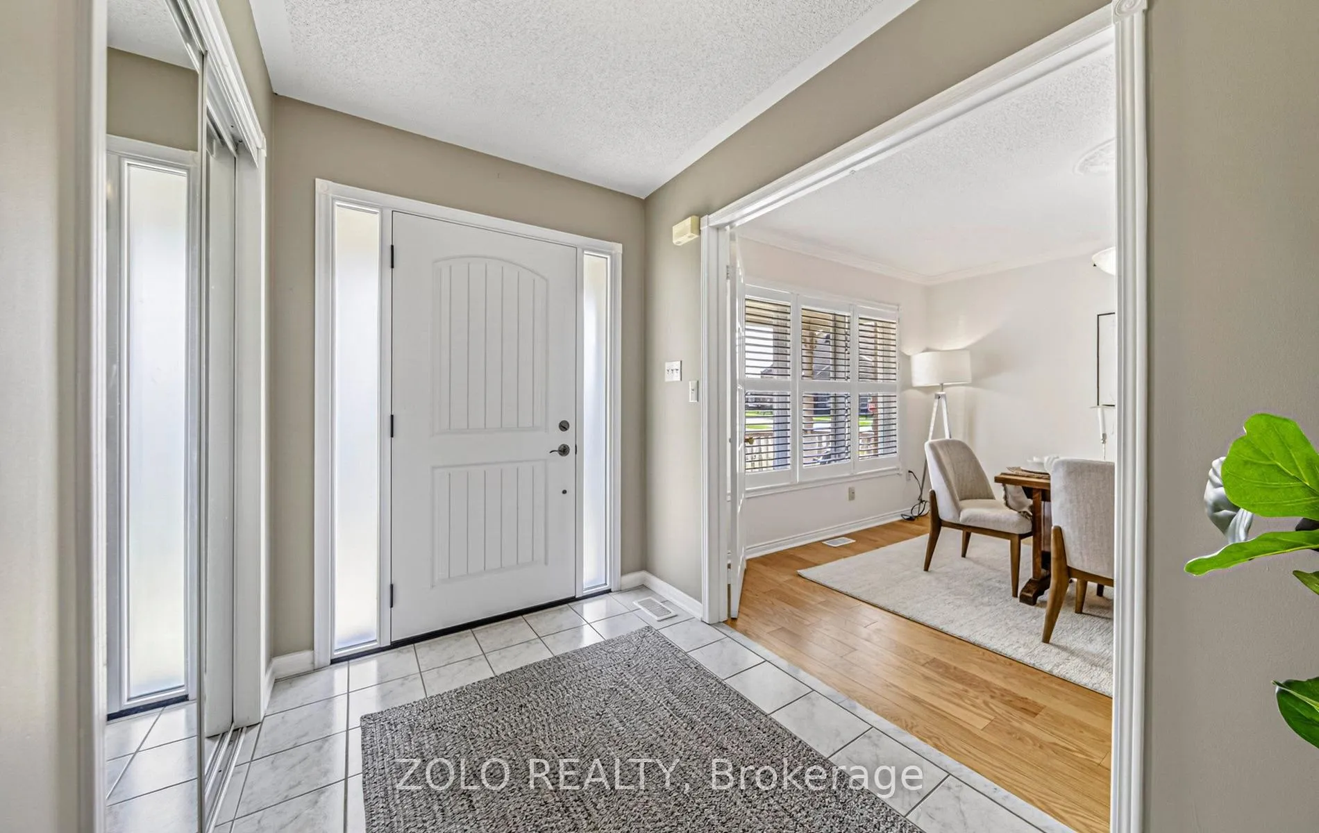 Photo 7 of 4 Sturgess Crescent, Whitby, Brooklin — HOMEH