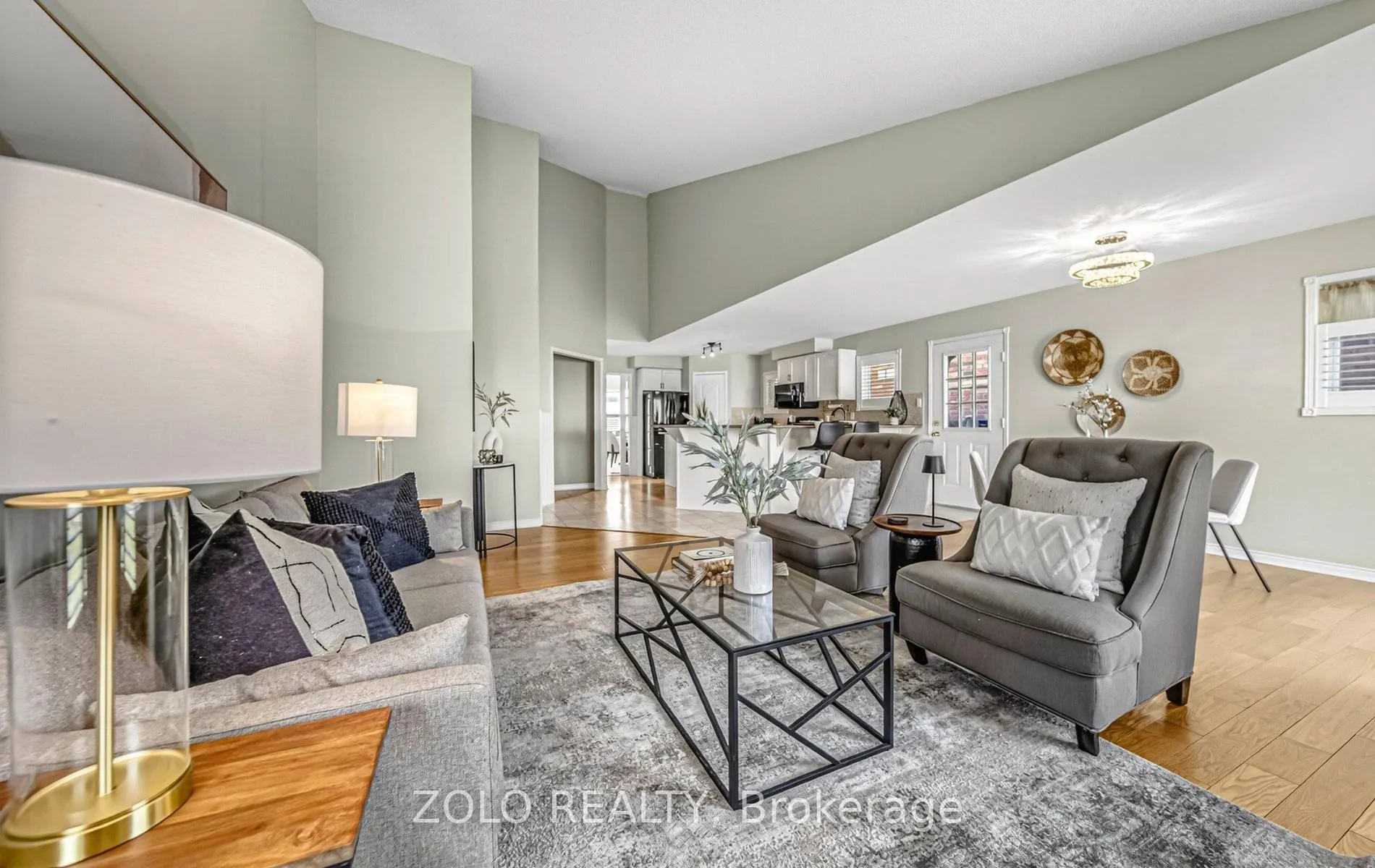 Photo 18 of 4 Sturgess Crescent, Whitby, Brooklin — HOMEH