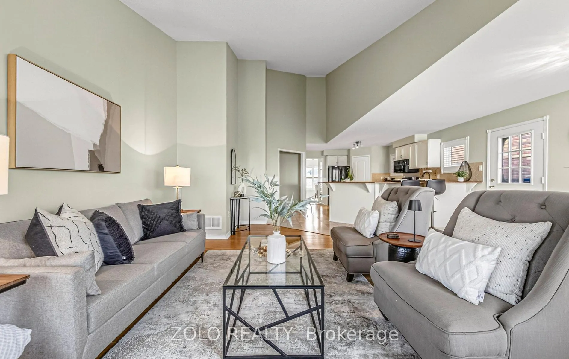 Photo 19 of 4 Sturgess Crescent, Whitby, Brooklin — HOMEH