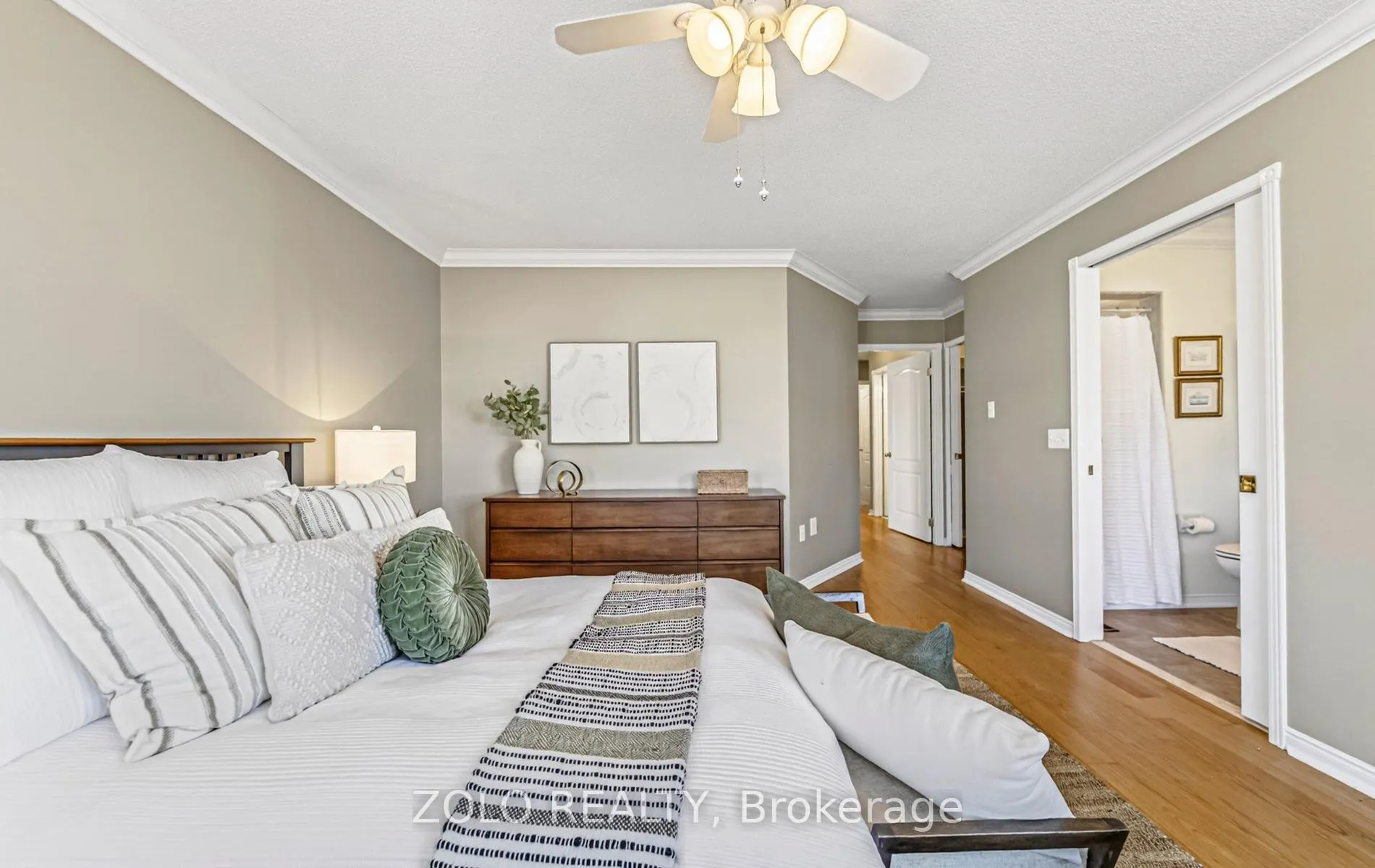Photo 21 of 4 Sturgess Crescent, Whitby, Brooklin — HOMEH