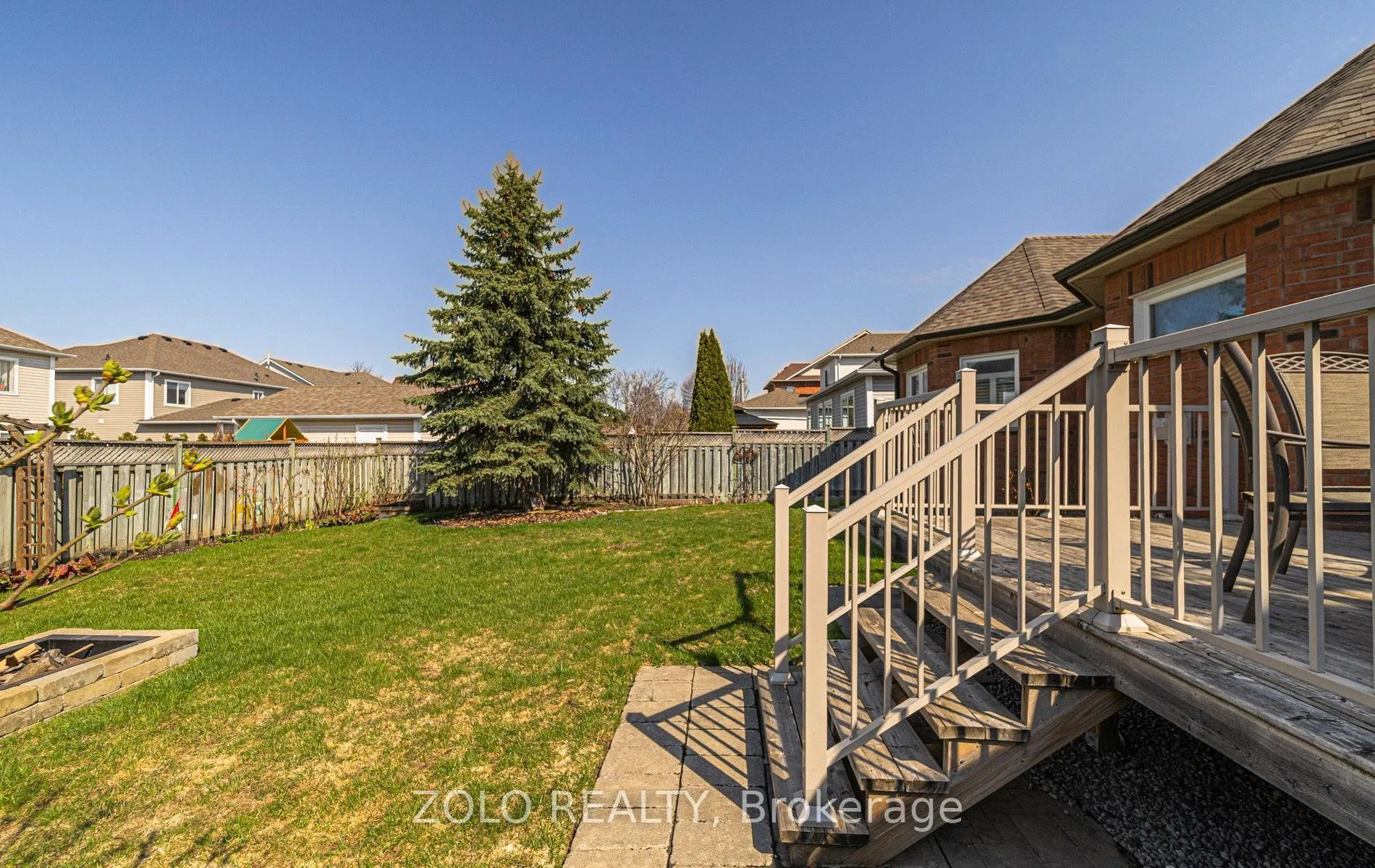Photo 33 of 4 Sturgess Crescent, Whitby, Brooklin — HOMEH