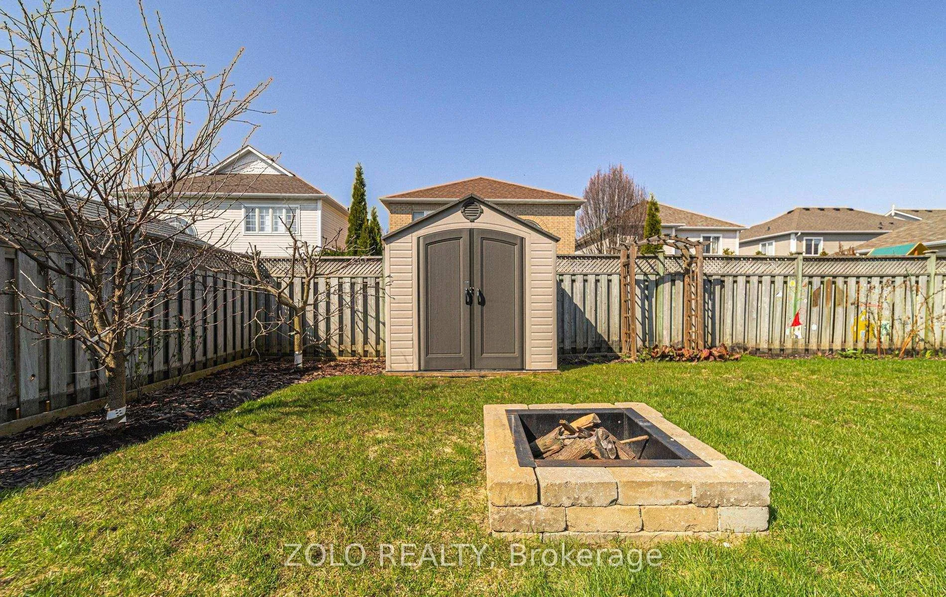 Photo 34 of 4 Sturgess Crescent, Whitby, Brooklin — HOMEH