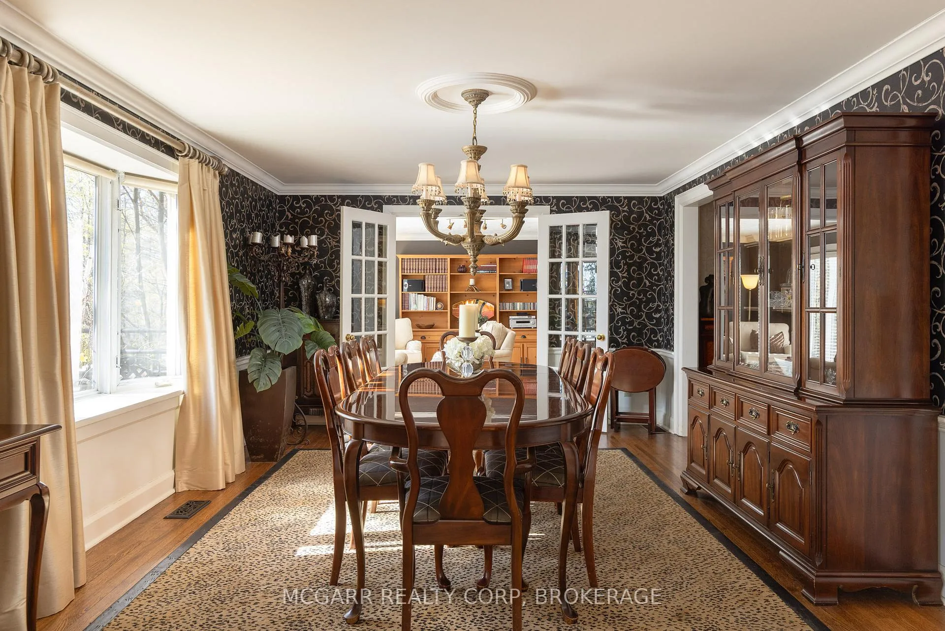 Photo 9 of 62 Hillcrest Avenue, St. Catharines, Old Glenridge — HOMEH