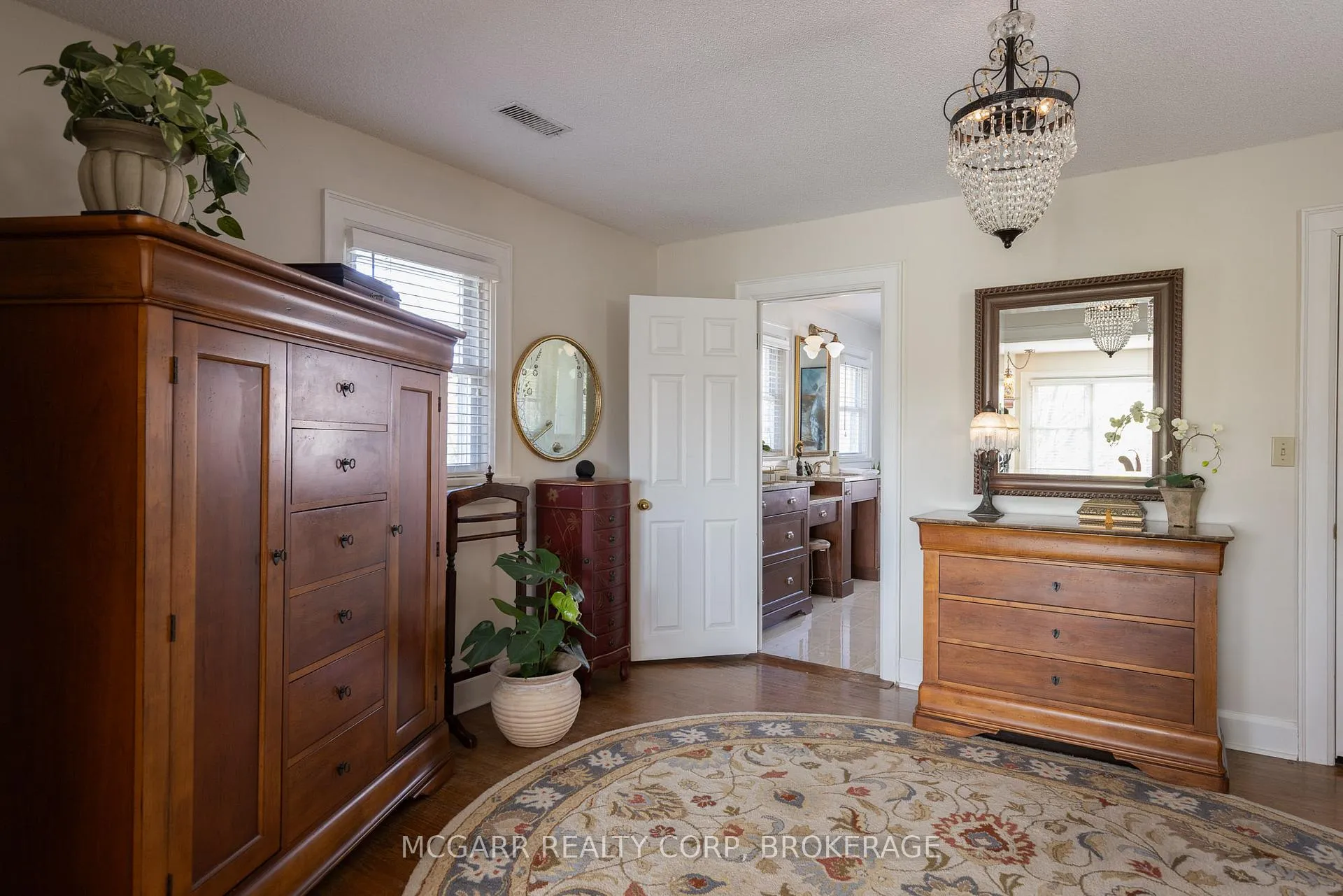 Photo 19 of 62 Hillcrest Avenue, St. Catharines, Old Glenridge — HOMEH