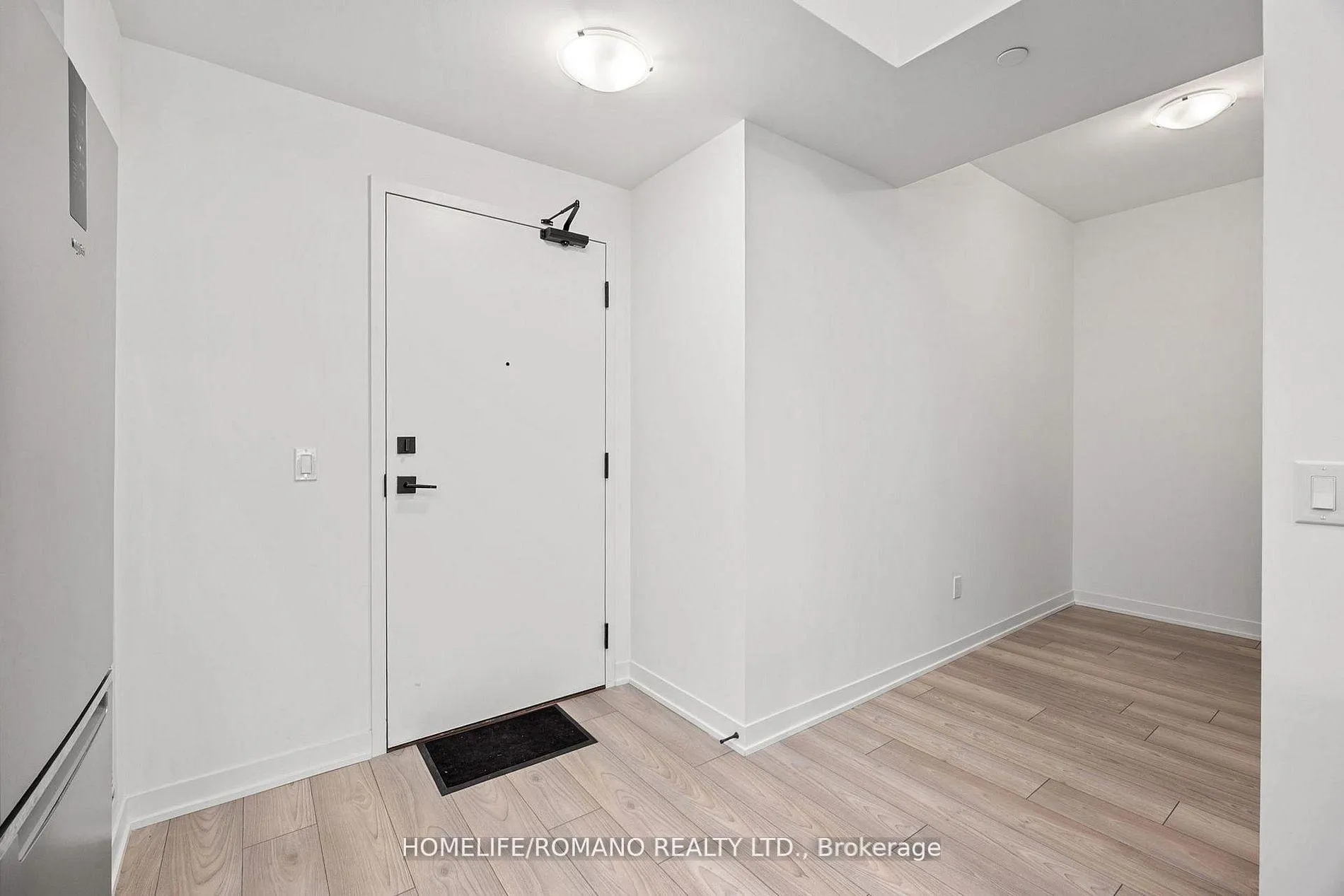 Photo 3 of Unit 1426, 498 Caldari Road, Vaughan, Concord — HOMEH