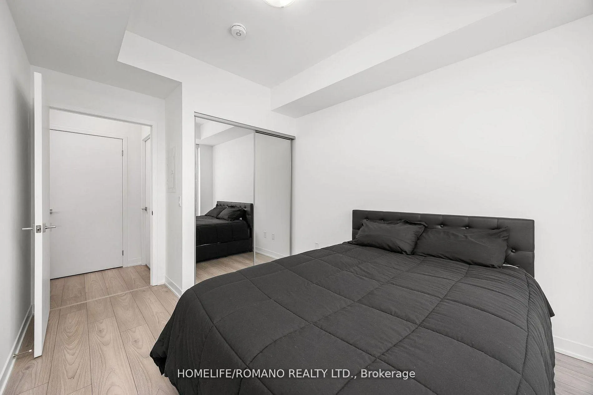 Photo 17 of Unit 1426, 498 Caldari Road, Vaughan, Concord — HOMEH