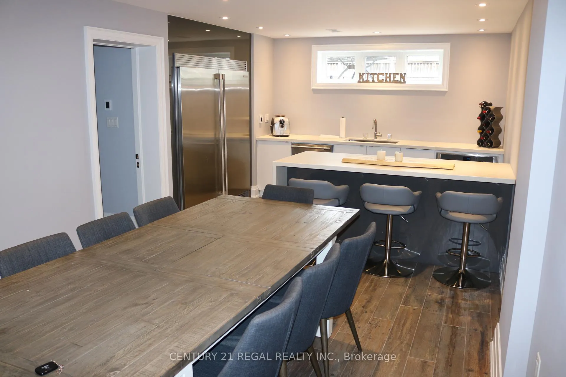 Photo 12 of 18 Rowse Crescent, Etobicoke, Kingsview Village-The Westway — HOMEH