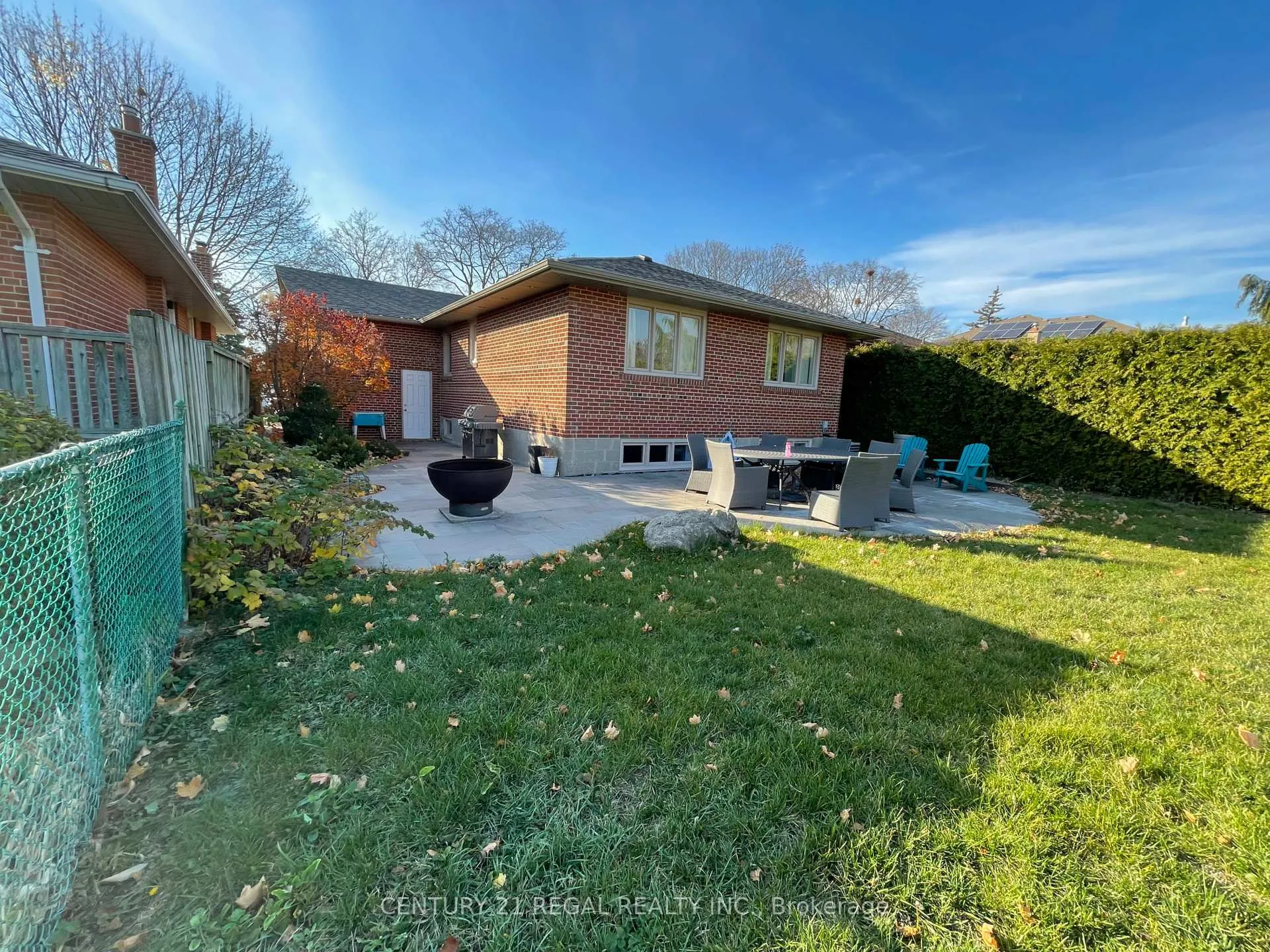 Photo 17 of 18 Rowse Crescent, Etobicoke, Kingsview Village-The Westway — HOMEH