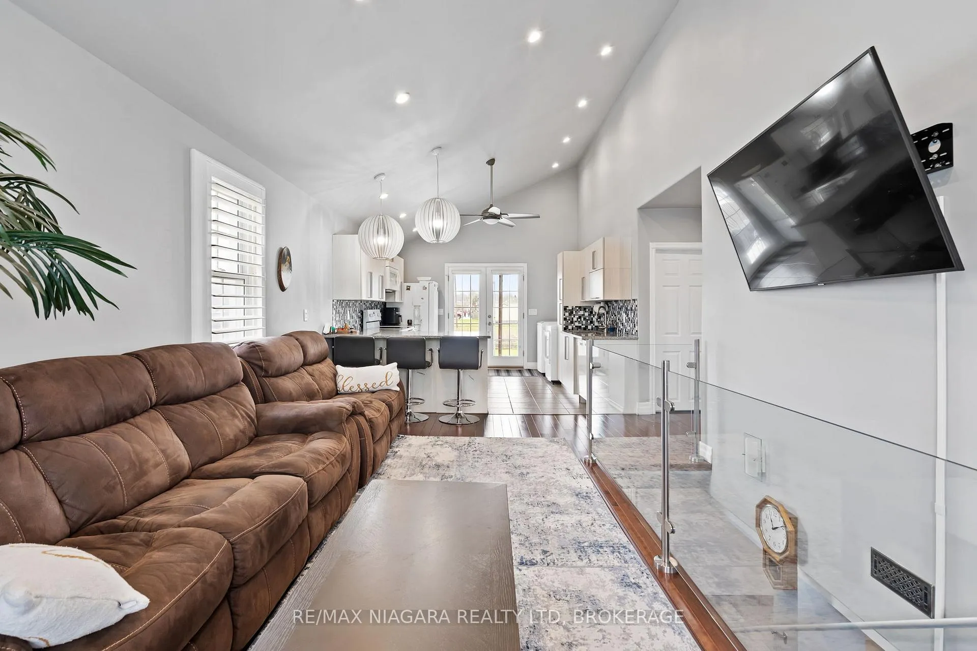 Photo 7 of 8134 Beaverdams Road, Niagara Falls, Ascot — HOMEH