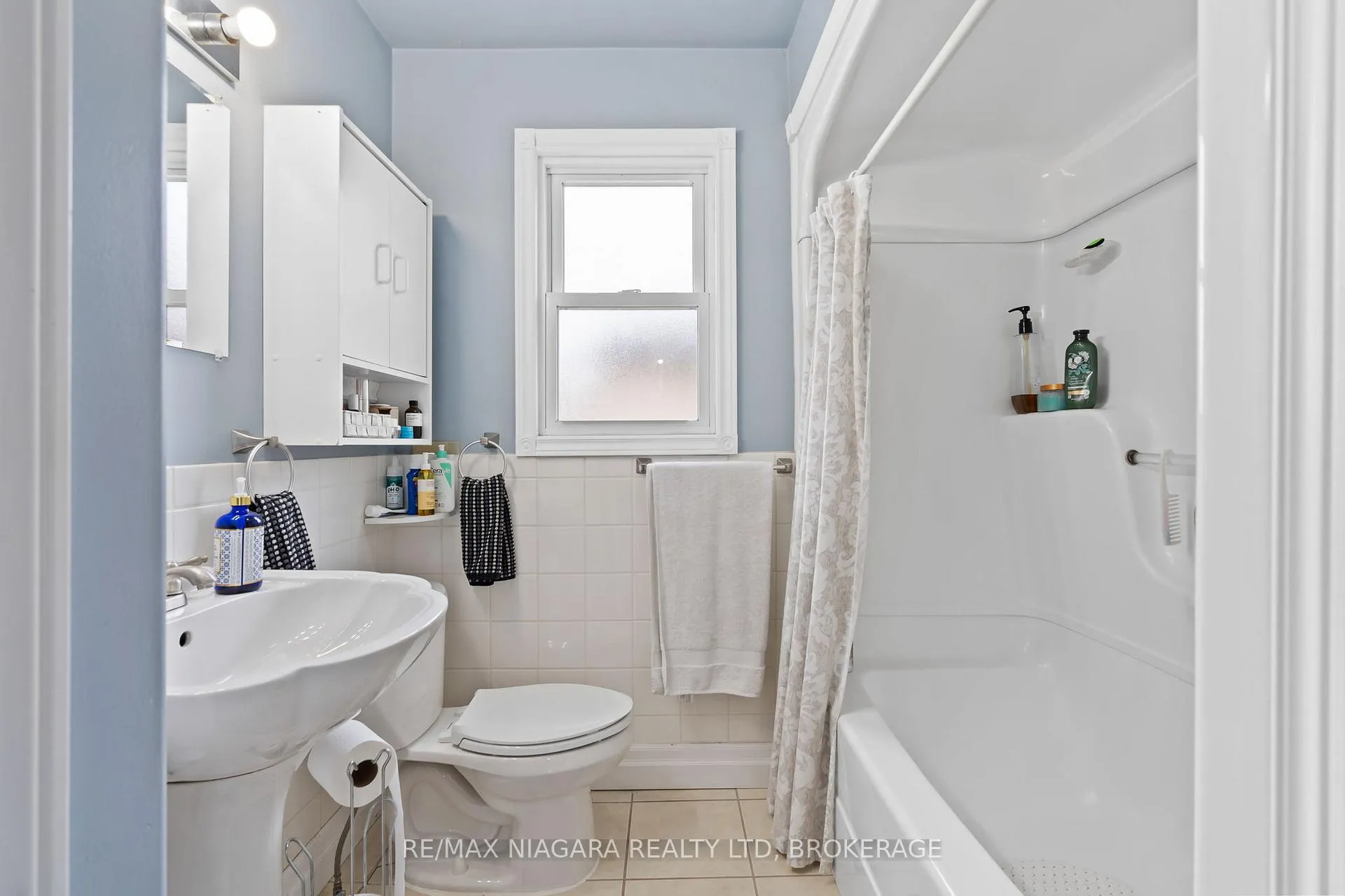 Photo 12 of 8134 Beaverdams Road, Niagara Falls, Ascot — HOMEH