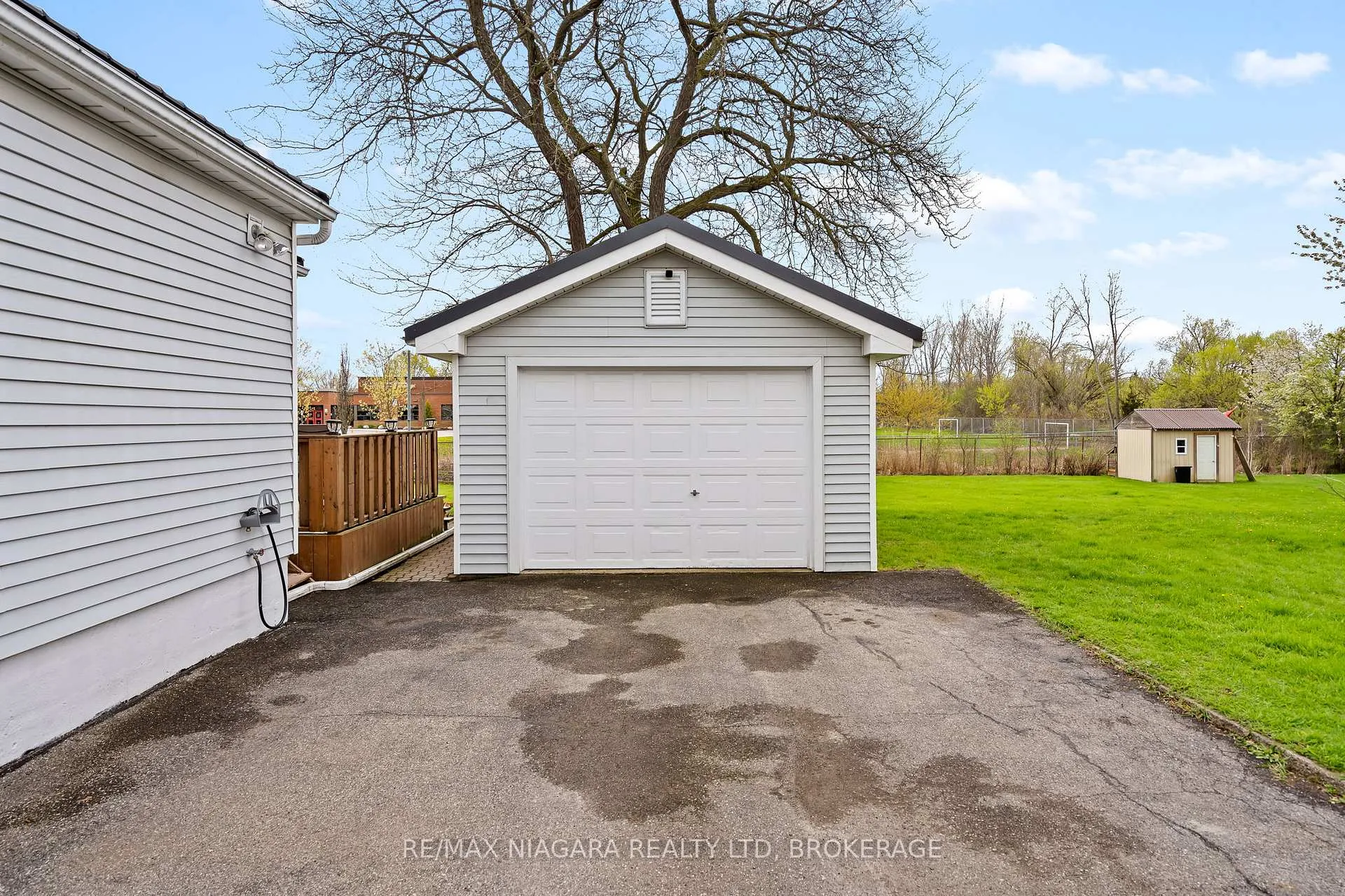 Photo 22 of 8134 Beaverdams Road, Niagara Falls, Ascot — HOMEH