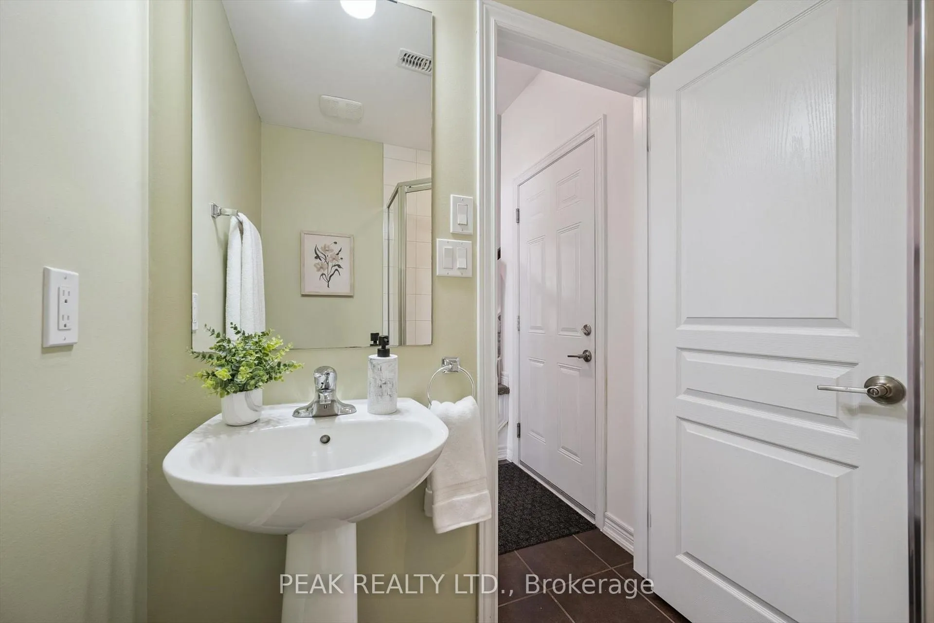 Photo 26 of Unit 10, 342 Mill Street, Kitchener — HOMEH