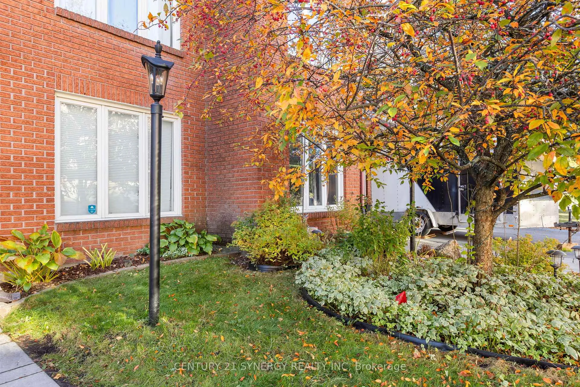 Photo 3 of 6 Berton Place, Ottawa, Kanata - Katimavik — HOMEH