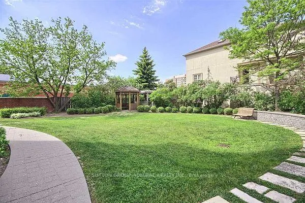 Photo 3 of Unit 404, 1 Cordoba Drive, Vaughan, Lakeview Estates — HOMEH