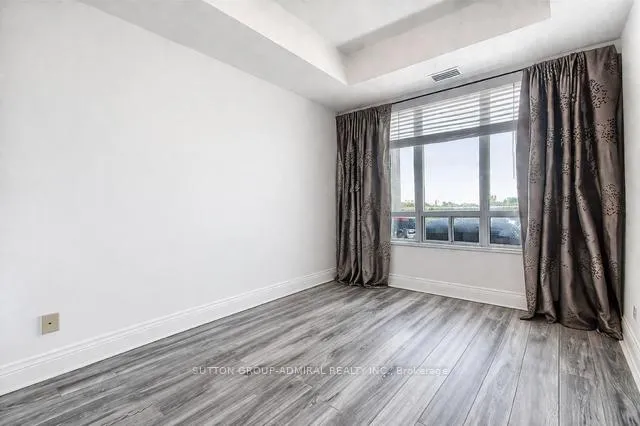 Photo 8 of Unit 404, 1 Cordoba Drive, Vaughan, Lakeview Estates — HOMEH