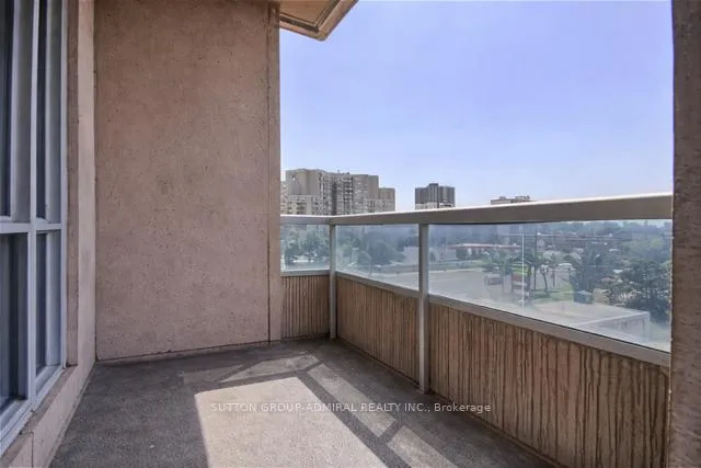 Photo 13 of Unit 404, 1 Cordoba Drive, Vaughan, Lakeview Estates — HOMEH