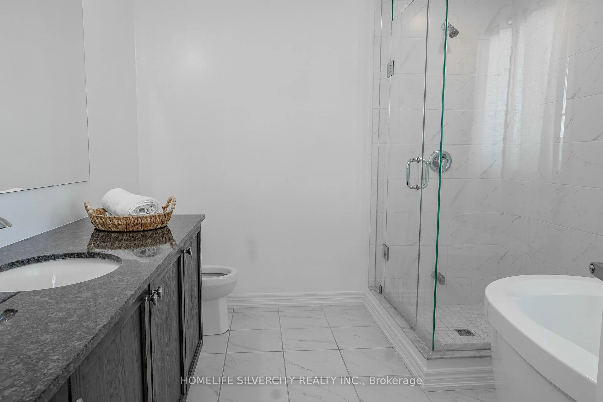 Photo 35 of 12 Summer Breeze Drive, Quinte West, Murray Ward — HOMEH