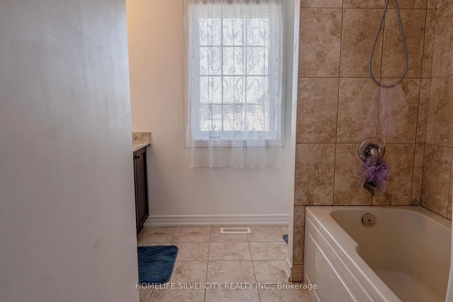 Photo 40 of 12 Summer Breeze Drive, Quinte West, Murray Ward — HOMEH