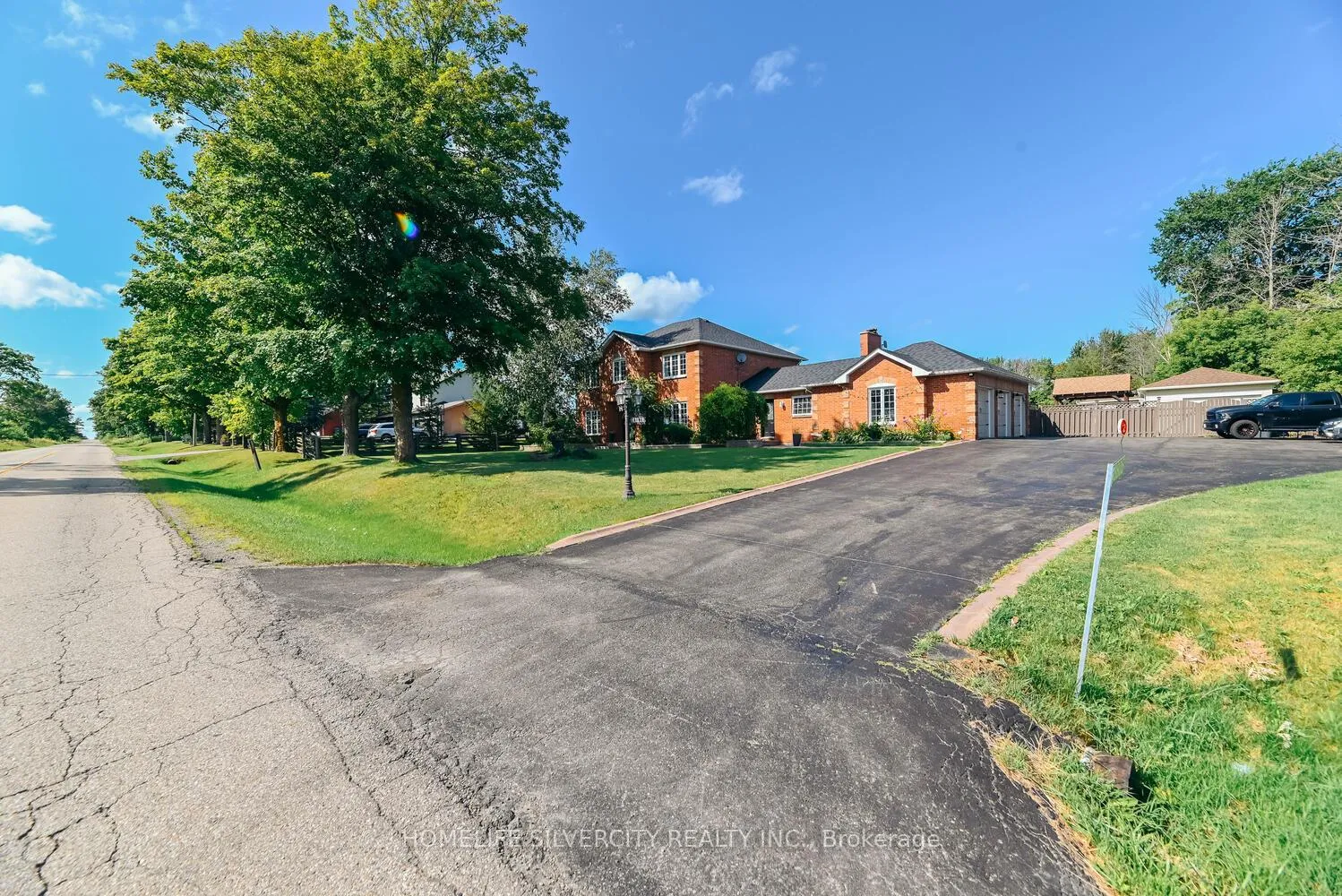 Photo 2 of 18805 Willoghby Road, Caledon, Rural Caledon — HOMEH