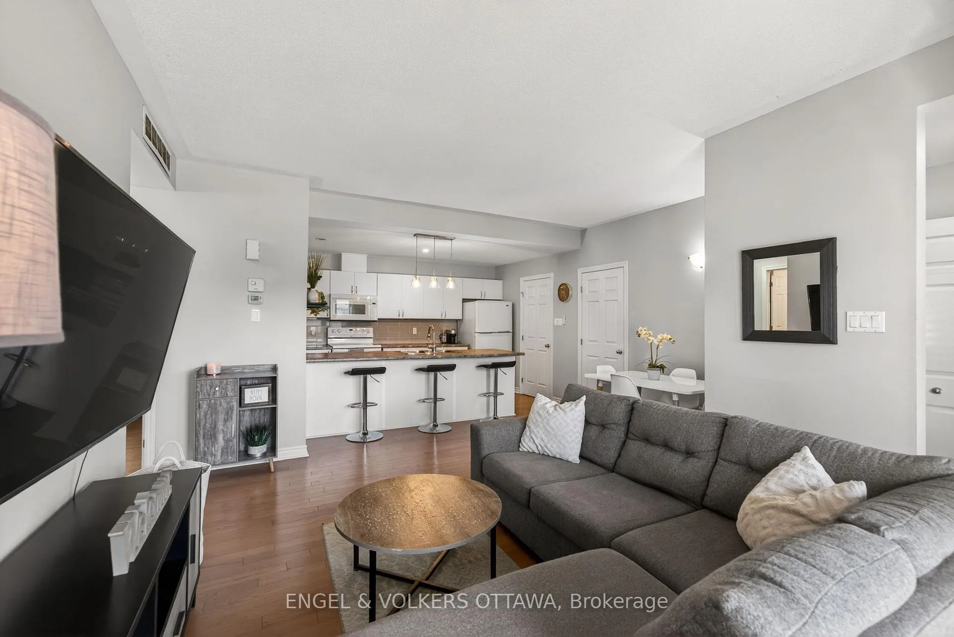 Photo 4 of Unit C, 221 Espresso Private, Ottawa, Blossom Park/Kemp Park/Findlay Creek — HOMEH