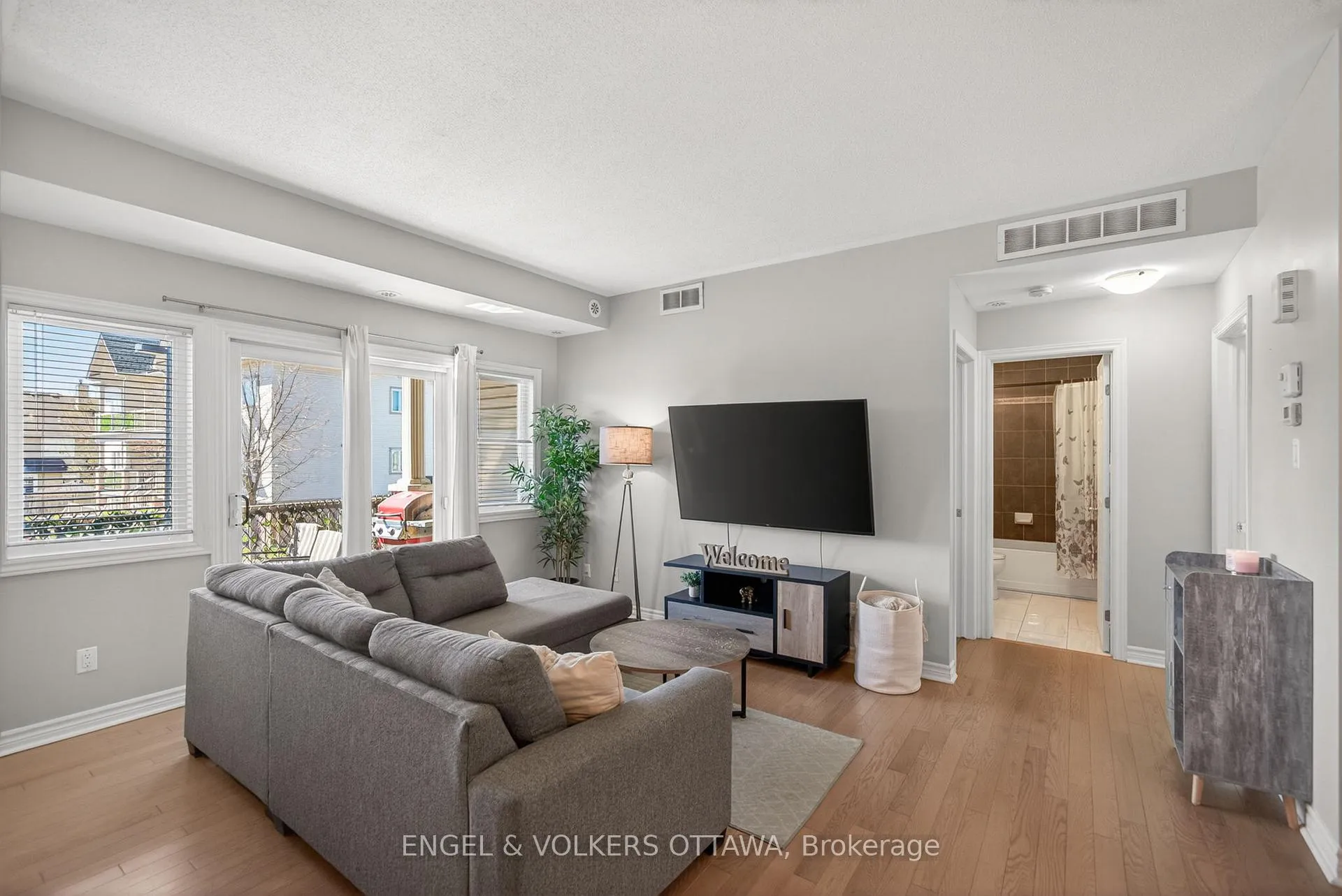 Photo 5 of Unit C, 221 Espresso Private, Ottawa, Blossom Park/Kemp Park/Findlay Creek — HOMEH
