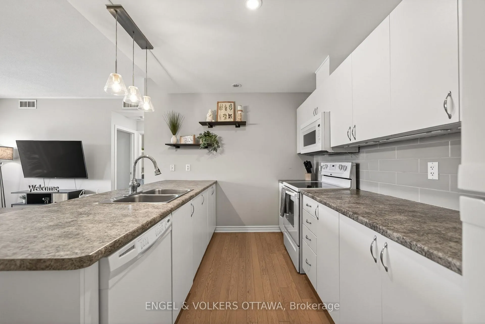 Photo 9 of Unit C, 221 Espresso Private, Ottawa, Blossom Park/Kemp Park/Findlay Creek — HOMEH