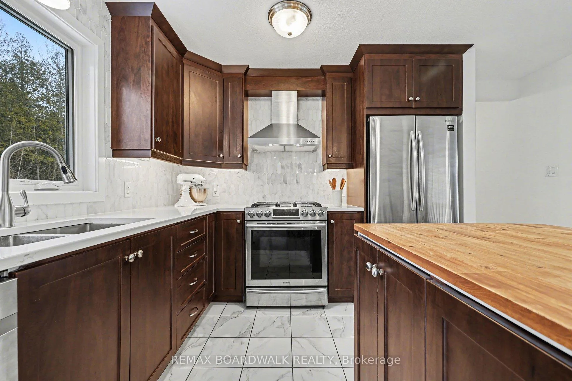 Photo 9 of 264 Ejs Lane, Beckwith, Beckwith Twp — HOMEH