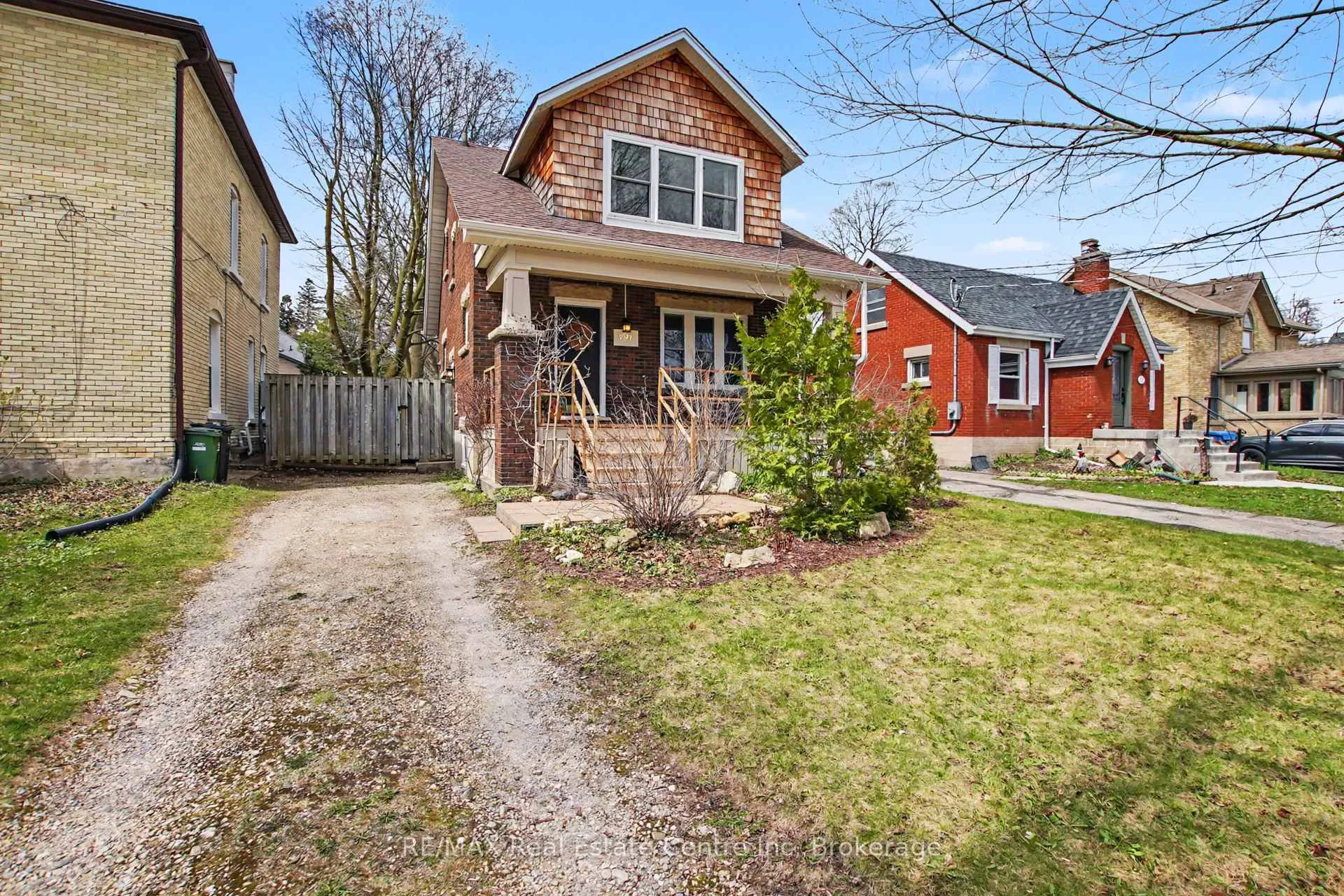 Photo 2 of 297 Waterloo Avenue, Guelph, Junction/Onward Willow — HOMEH
