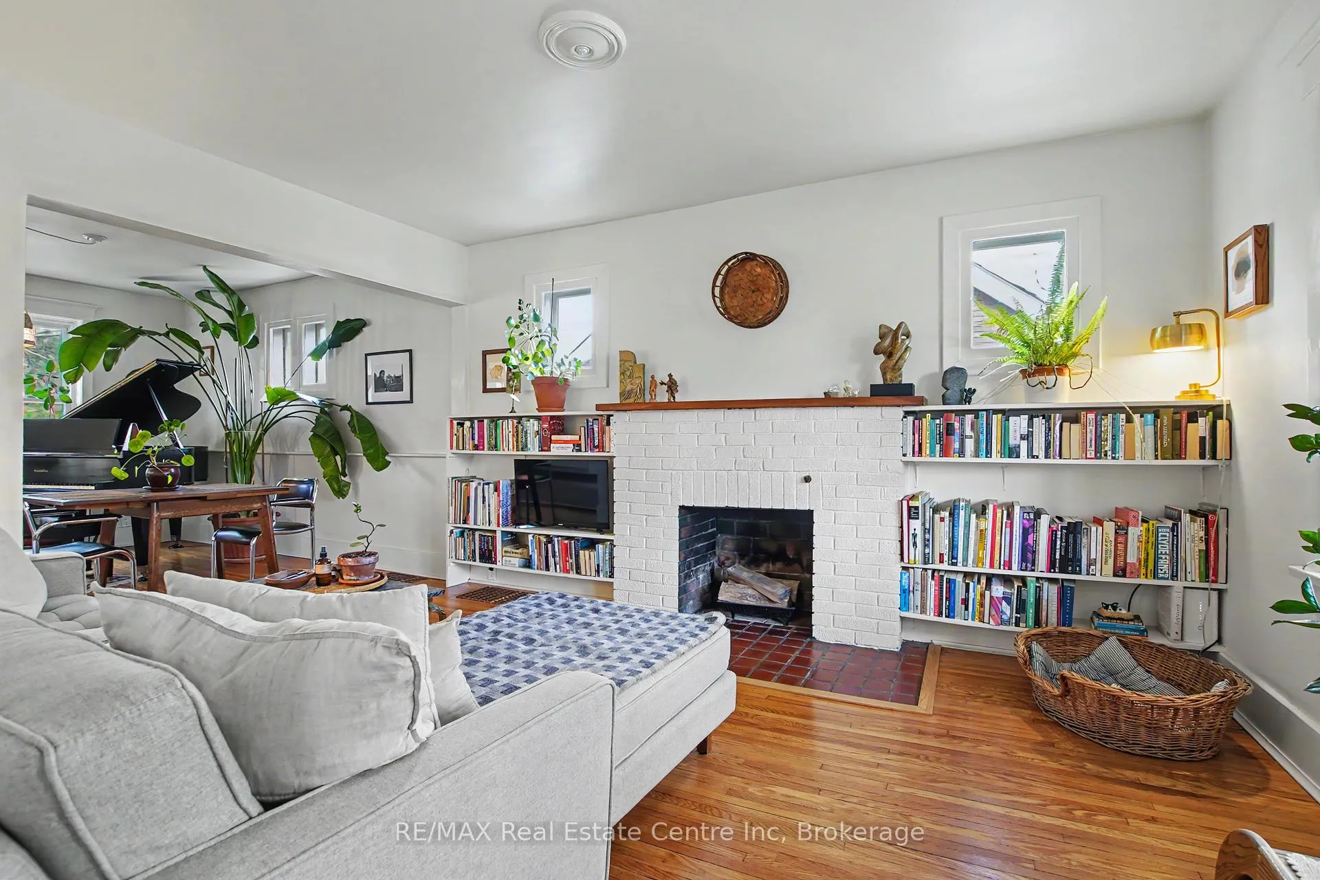 Photo 8 of 297 Waterloo Avenue, Guelph, Junction/Onward Willow — HOMEH