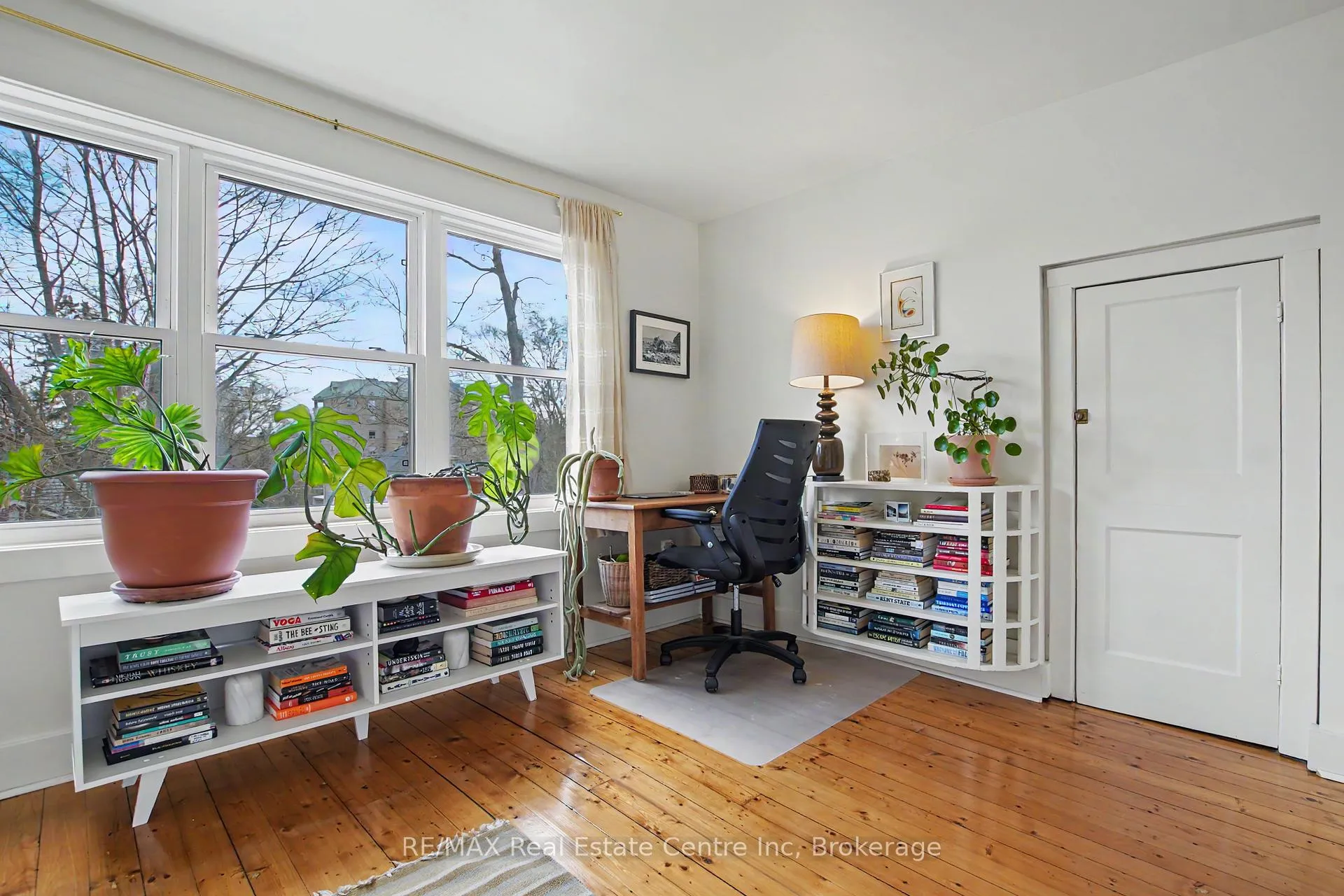 Photo 24 of 297 Waterloo Avenue, Guelph, Junction/Onward Willow — HOMEH
