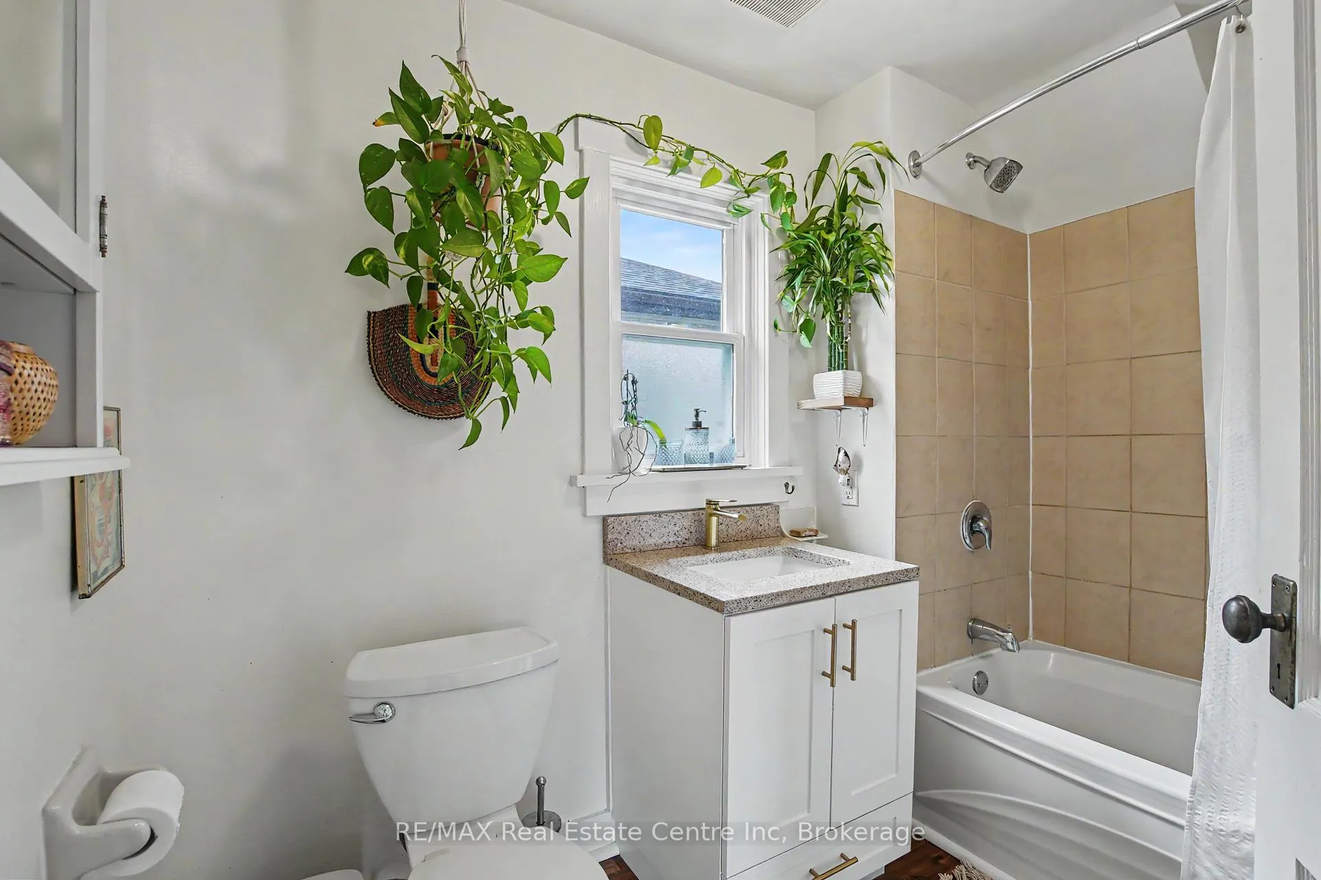 Photo 30 of 297 Waterloo Avenue, Guelph, Junction/Onward Willow — HOMEH