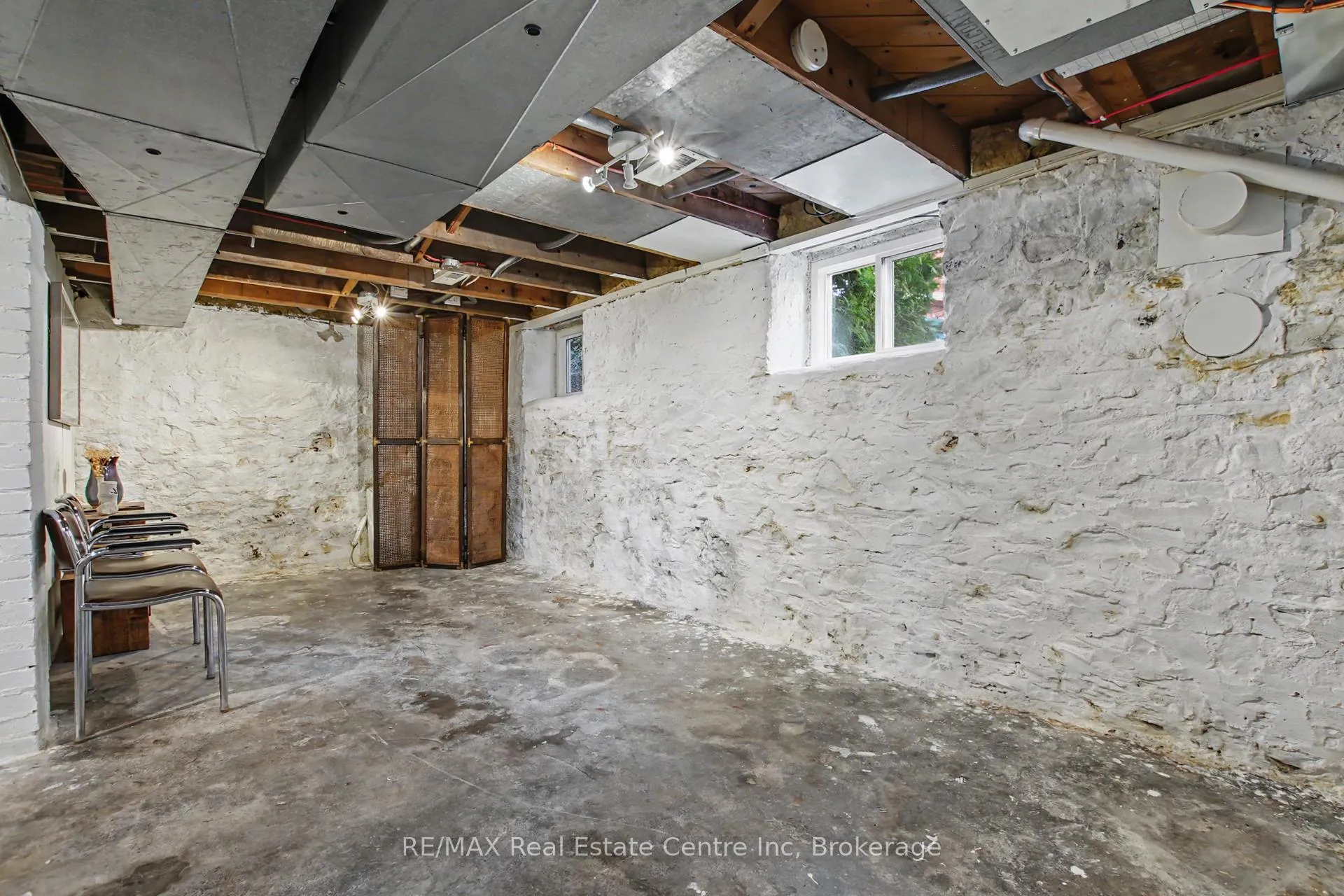 Photo 31 of 297 Waterloo Avenue, Guelph, Junction/Onward Willow — HOMEH