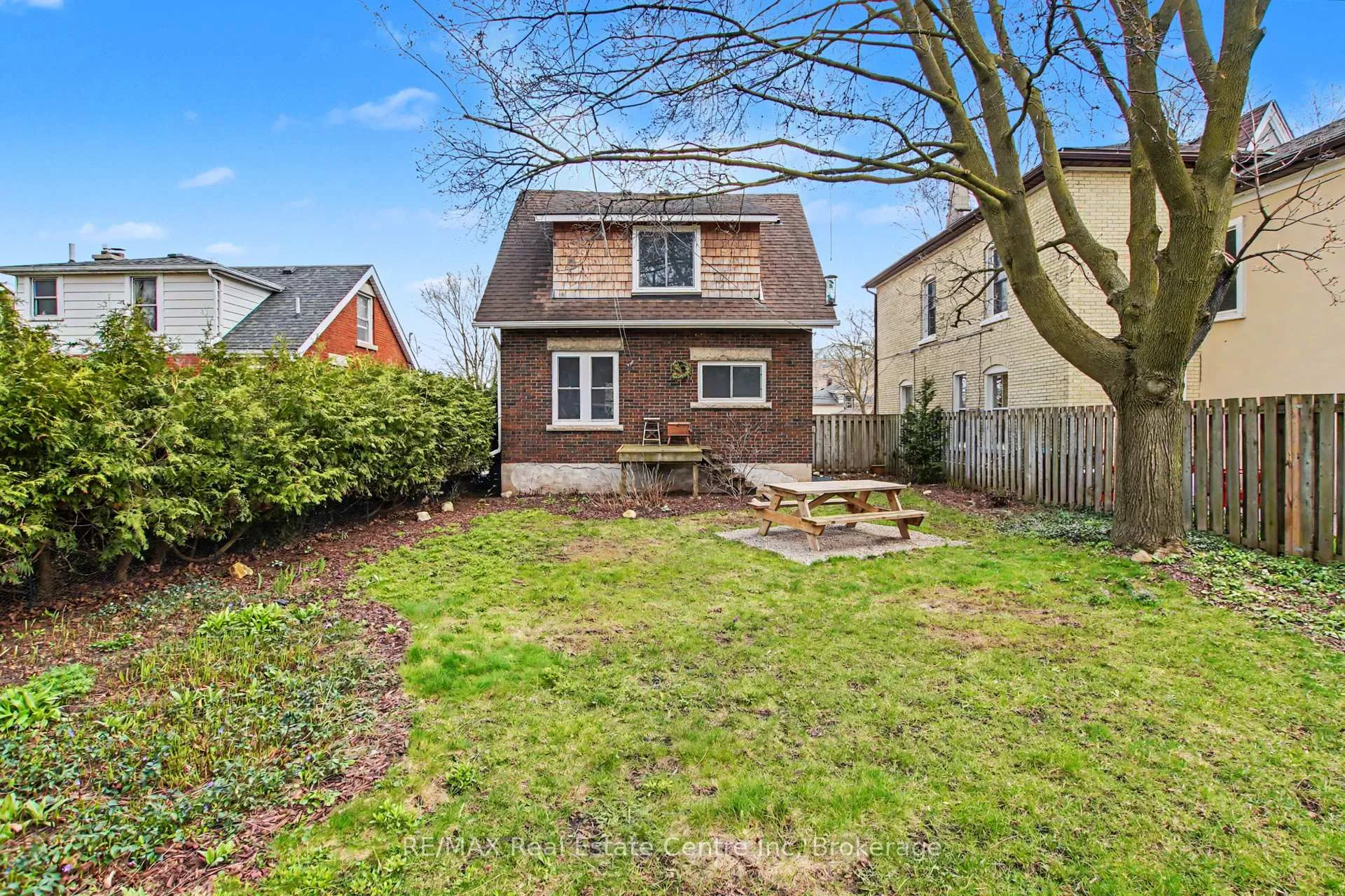 Photo 38 of 297 Waterloo Avenue, Guelph, Junction/Onward Willow — HOMEH