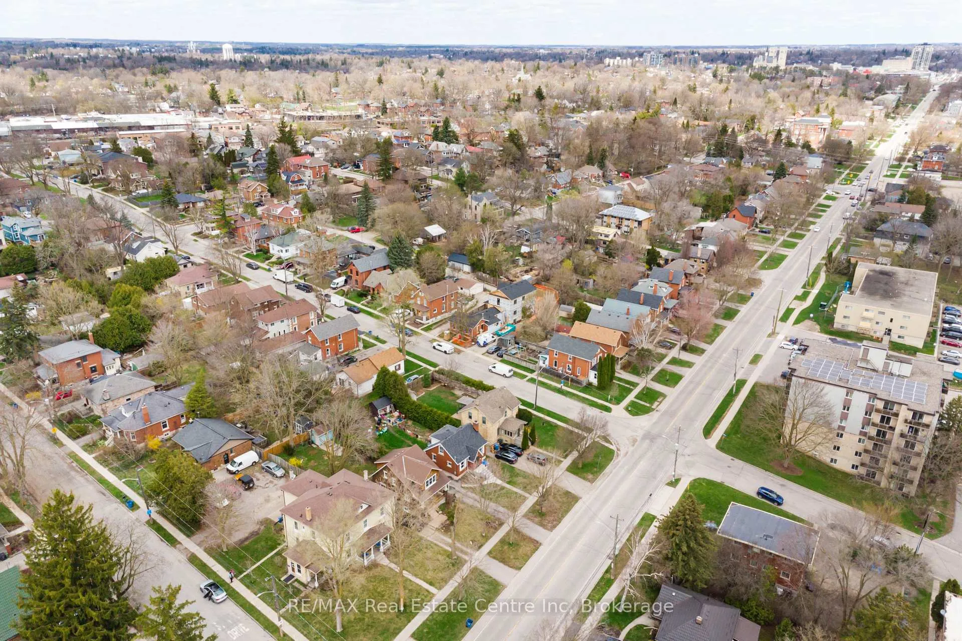 Photo 43 of 297 Waterloo Avenue, Guelph, Junction/Onward Willow — HOMEH