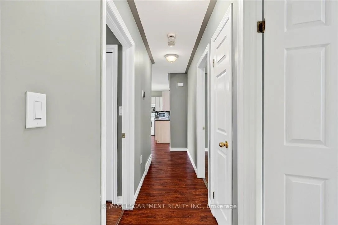 Photo 13 of 133 Grantham Avenue, St. Catharines, E. Chester — HOMEH