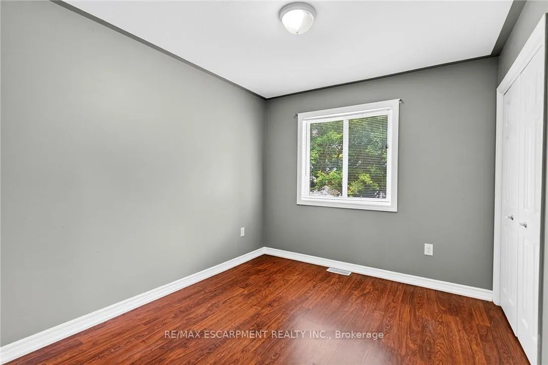 Photo 14 of 133 Grantham Avenue, St. Catharines, E. Chester — HOMEH