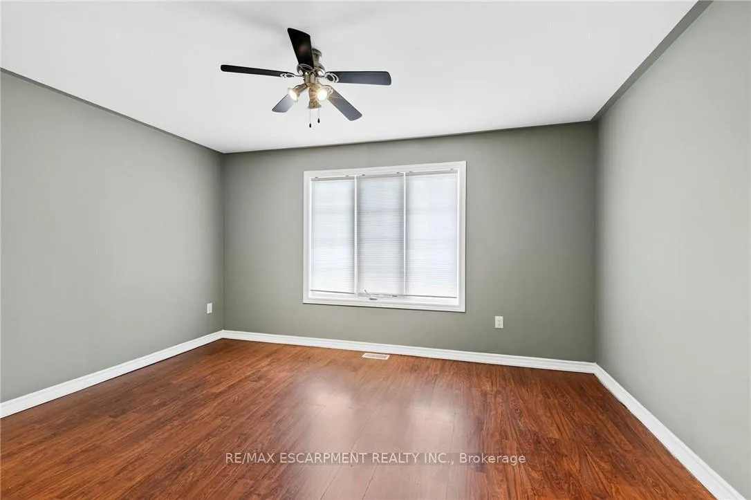 Photo 19 of 133 Grantham Avenue, St. Catharines, E. Chester — HOMEH