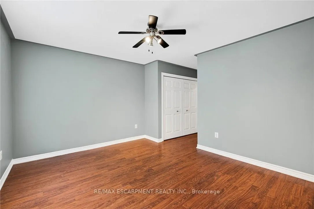Photo 20 of 133 Grantham Avenue, St. Catharines, E. Chester — HOMEH