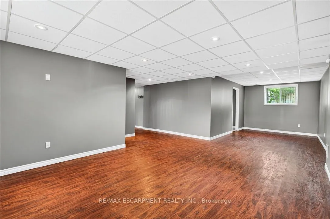 Photo 25 of 133 Grantham Avenue, St. Catharines, E. Chester — HOMEH