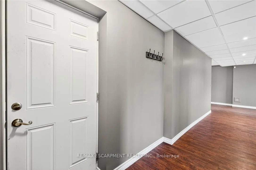 Photo 36 of 133 Grantham Avenue, St. Catharines, E. Chester — HOMEH