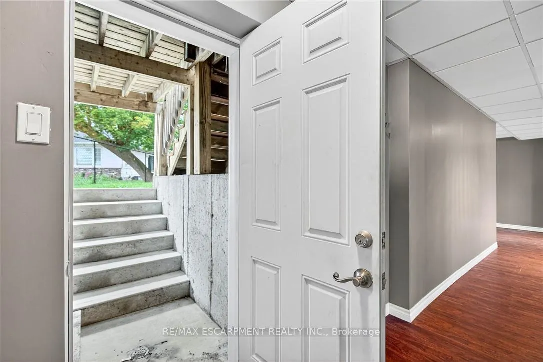Photo 37 of 133 Grantham Avenue, St. Catharines, E. Chester — HOMEH