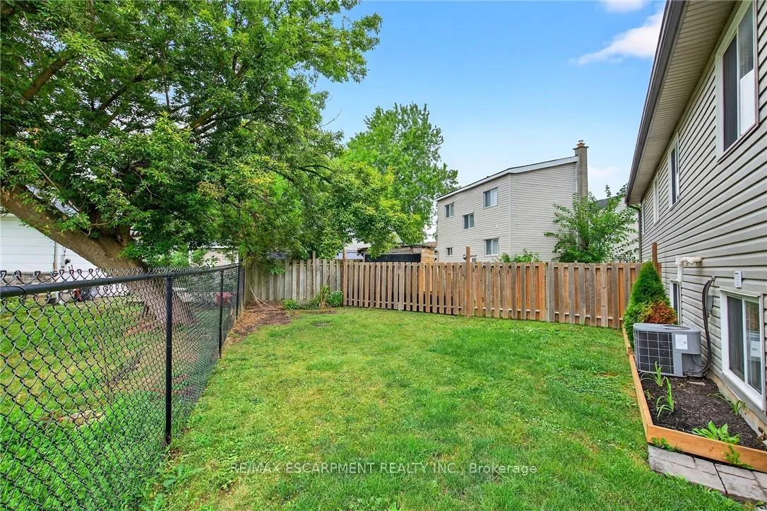 Photo 43 of 133 Grantham Avenue, St. Catharines, E. Chester — HOMEH