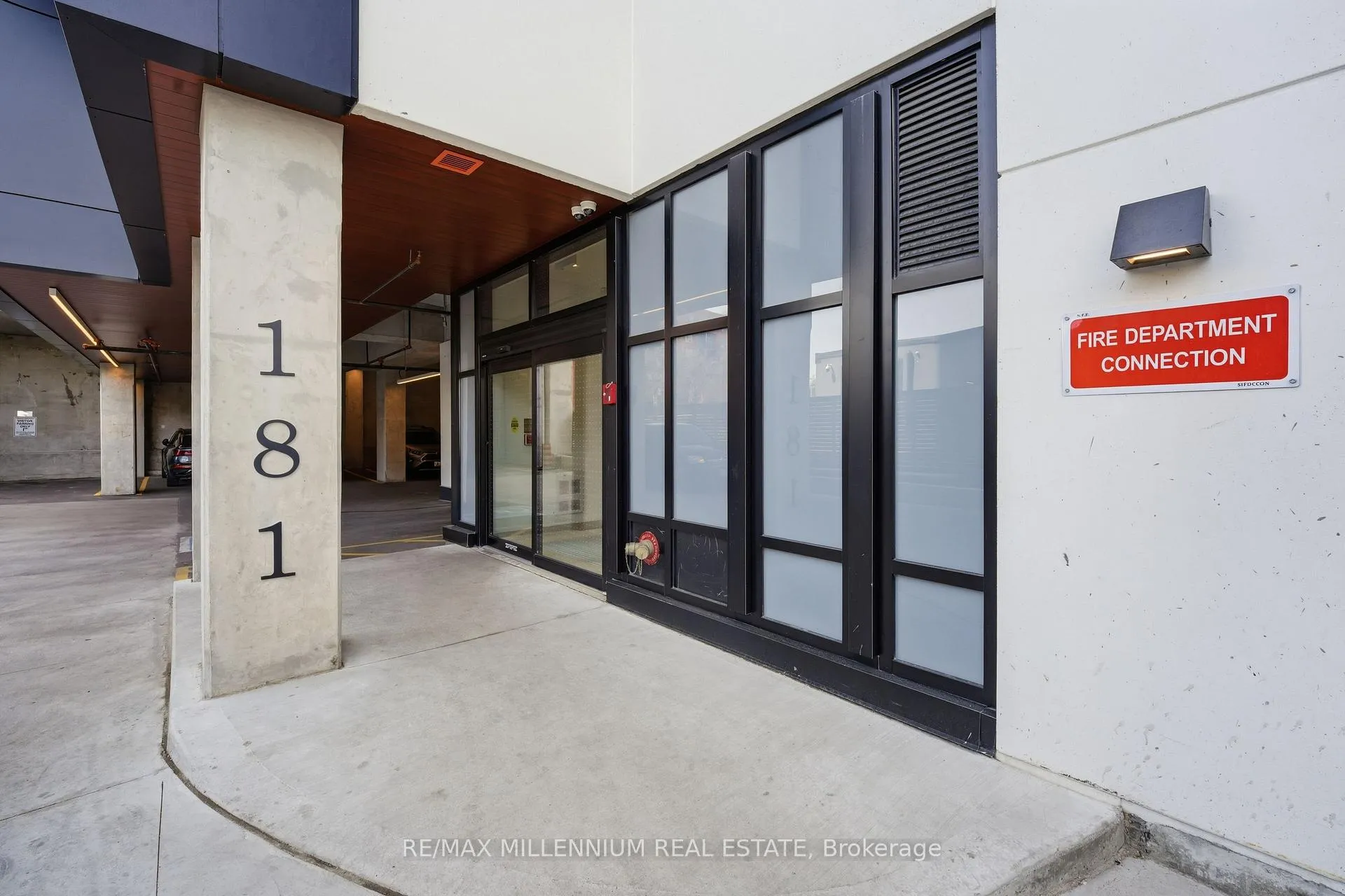 Front of Unit 314, 181 Sterling Road
