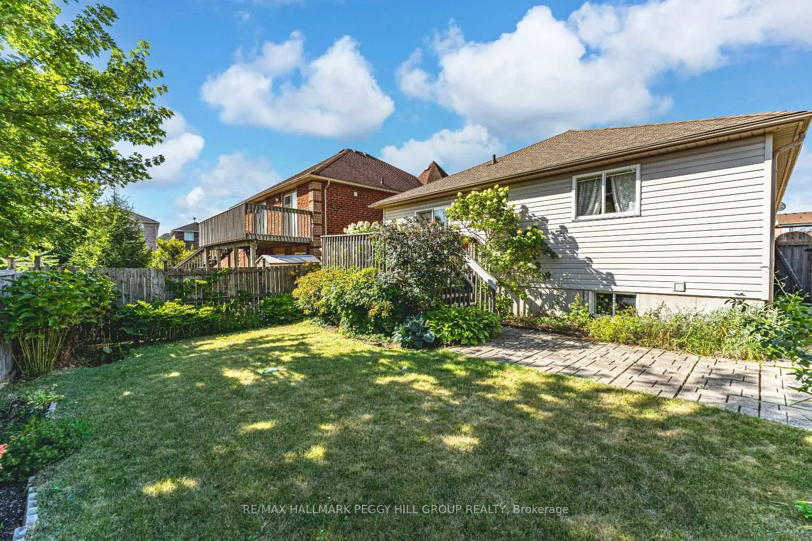 Photo 11 of 72 Stanley Street, Barrie, East Bayfield — HOMEH