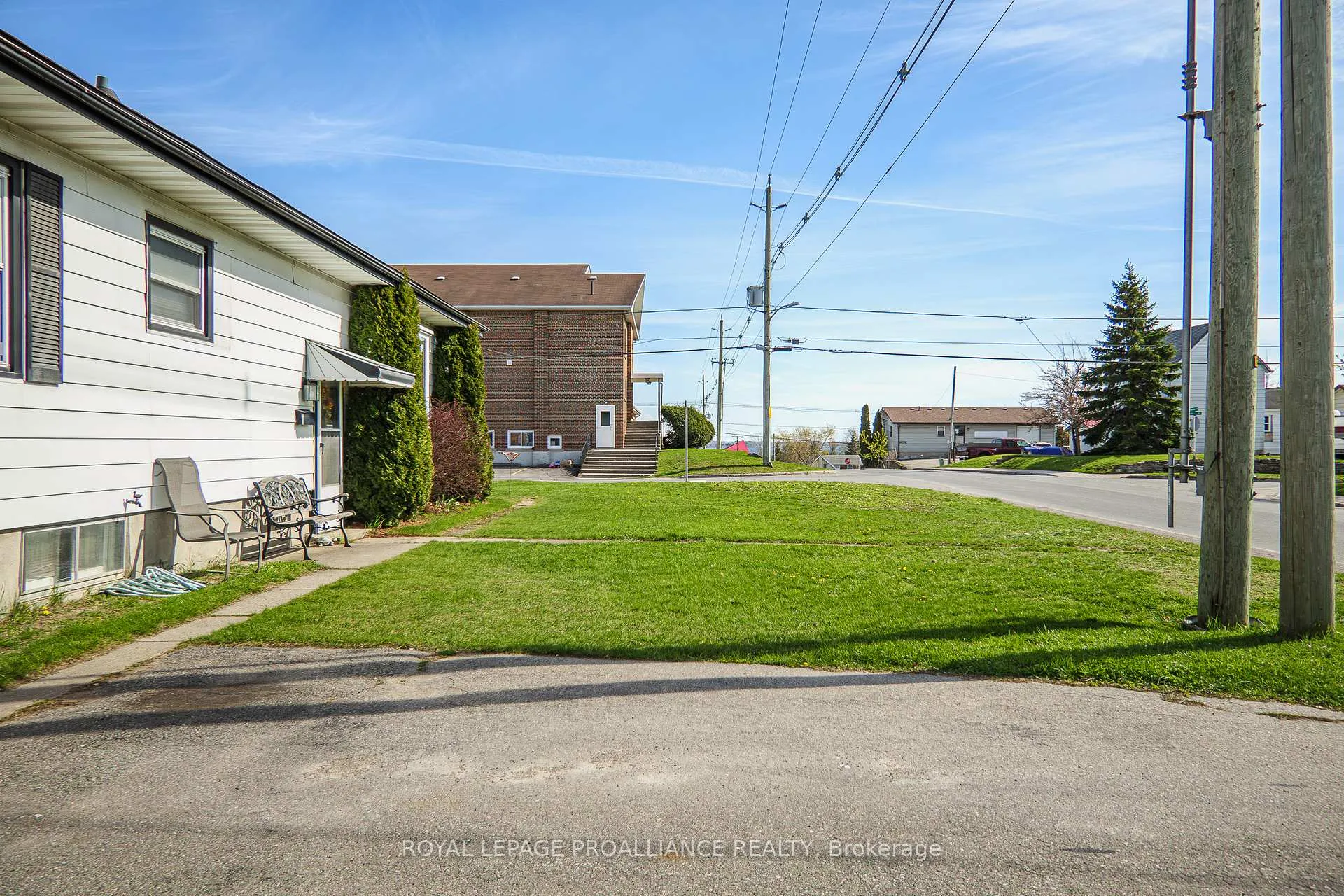 Photo 8 of 84 Heber Street, Quinte West, Trenton Ward — HOMEH