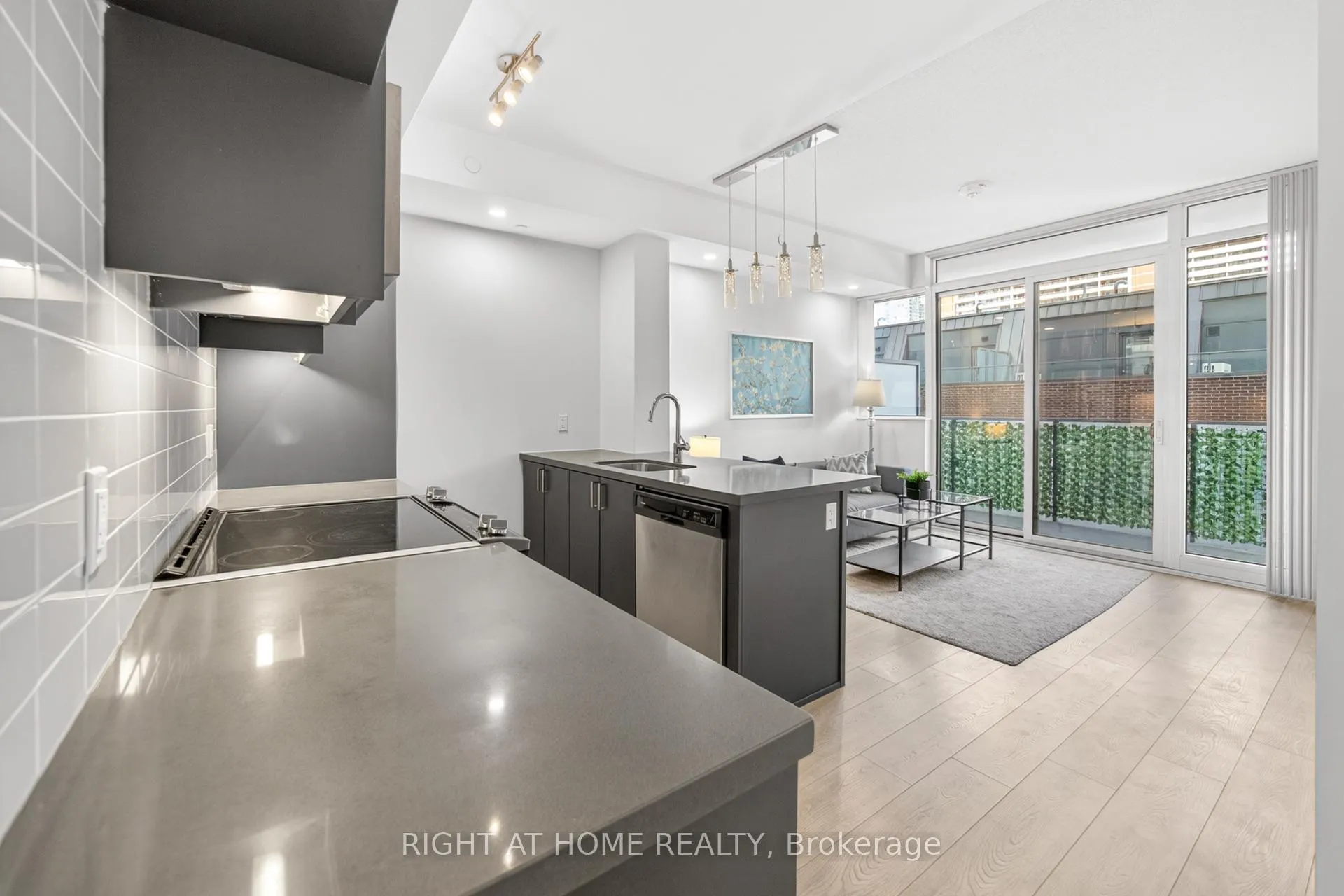Photo 8 of Unit 503, 50 Wellesley Street E, Toronto, Church-Yonge Corridor — HOMEH
