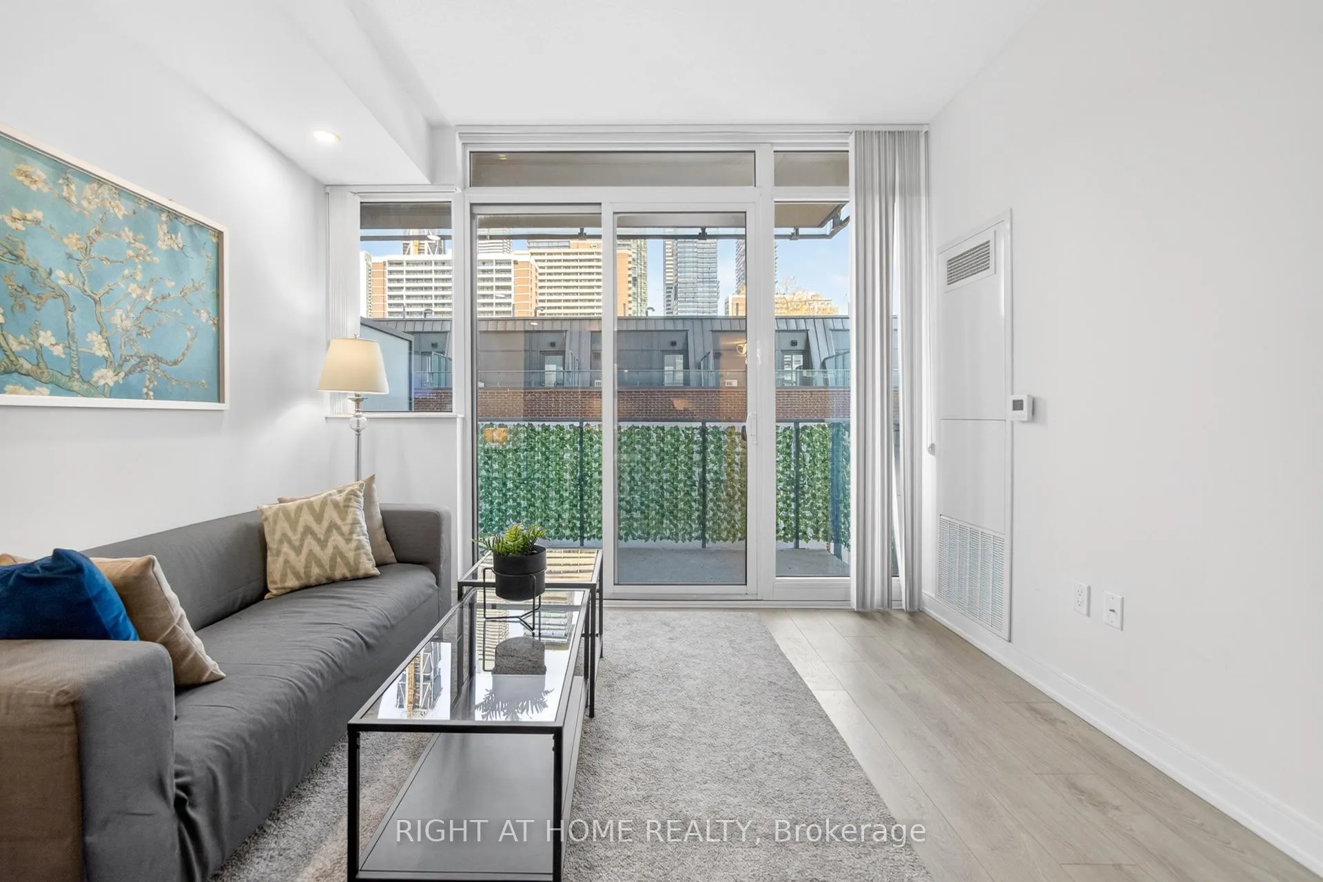 Photo 15 of Unit 503, 50 Wellesley Street E, Toronto, Church-Yonge Corridor — HOMEH