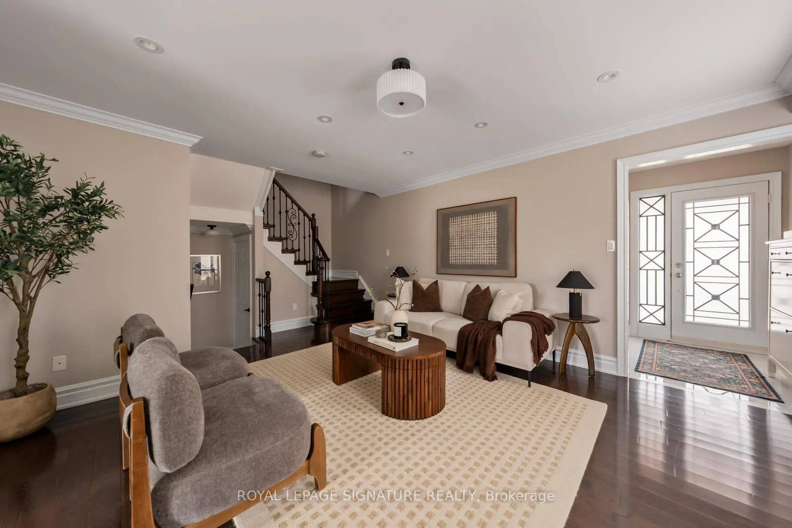 Photo 7 of 44 Eastfield Crescent, Clarington, Courtice — HOMEH