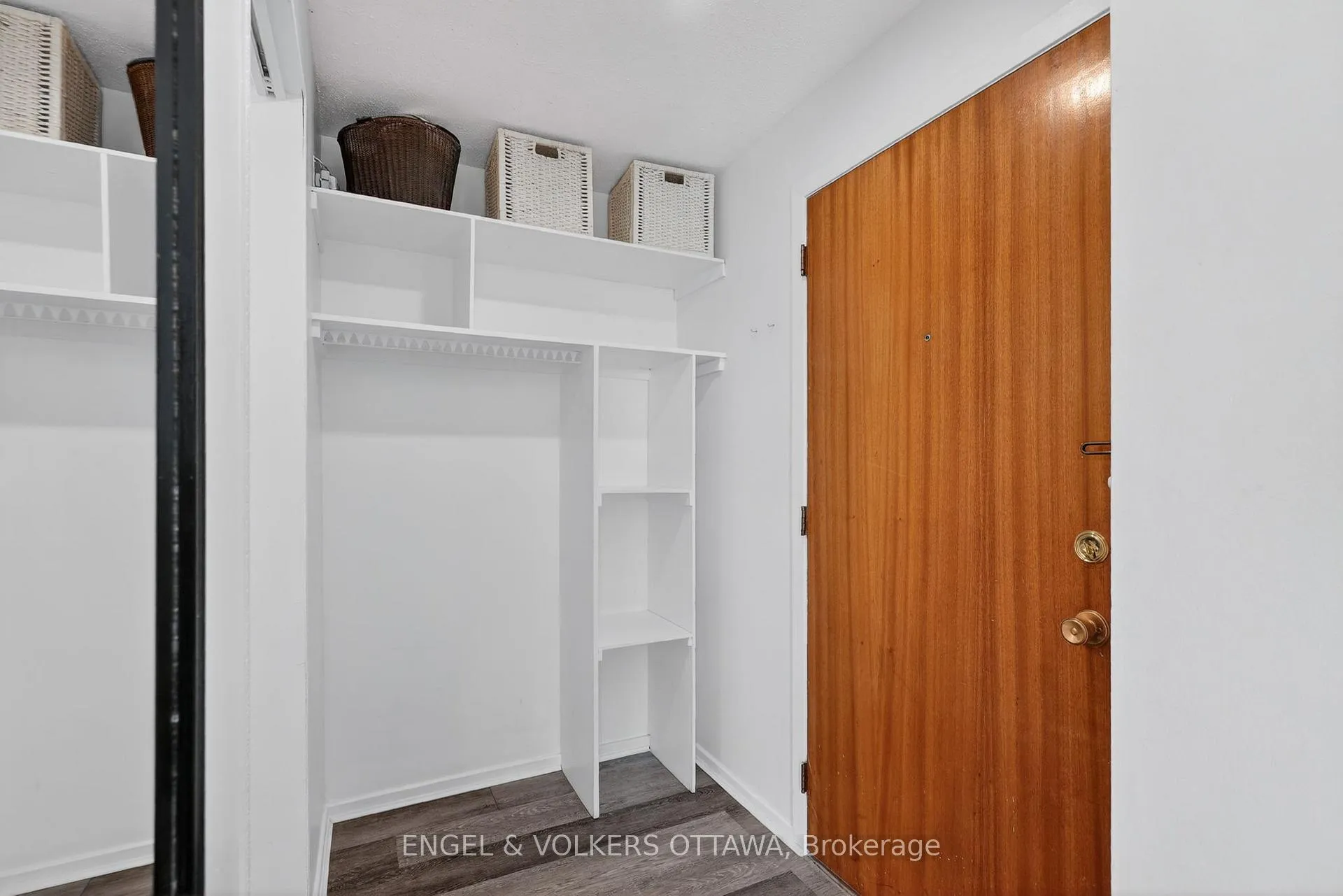 Photo 3 of Unit 9, 49 Sumac Street, Ottawa, Beacon Hill South — HOMEH